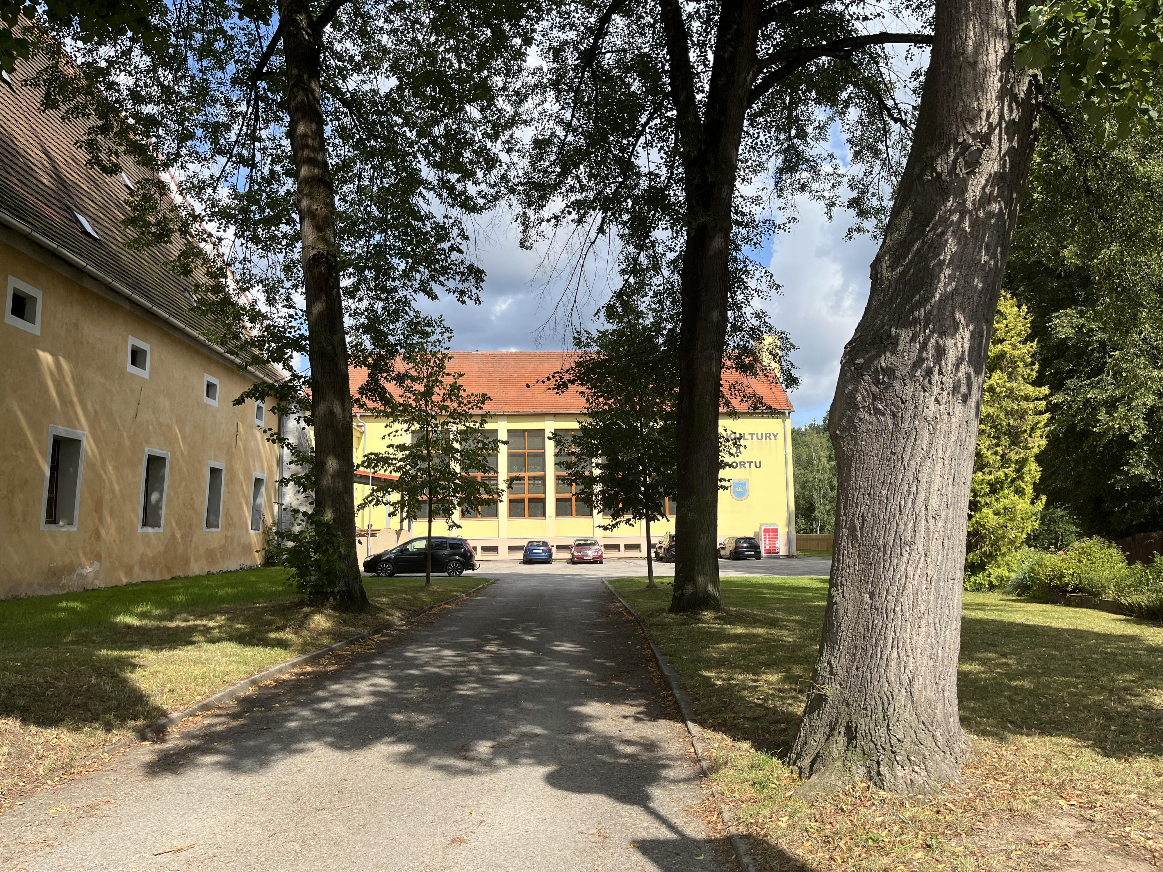 Zlatá Koruna - obecní úřad foto 4