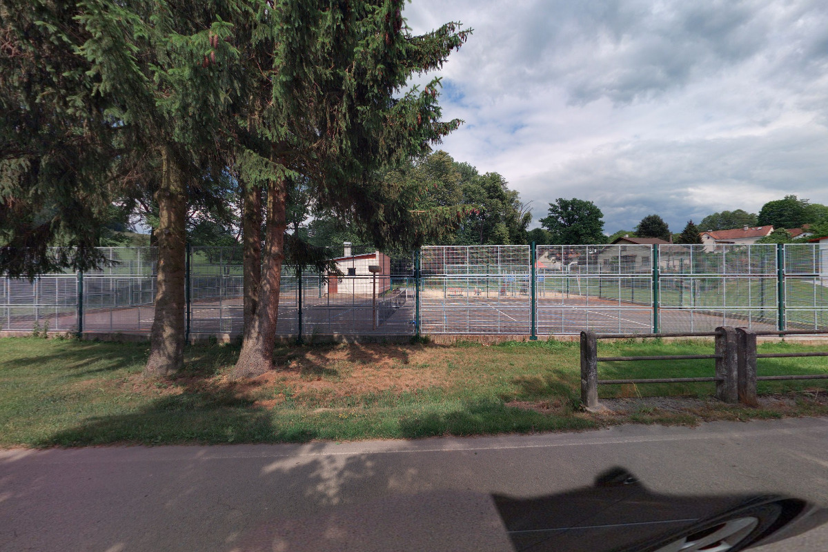 Tenisový kurt Mysletín