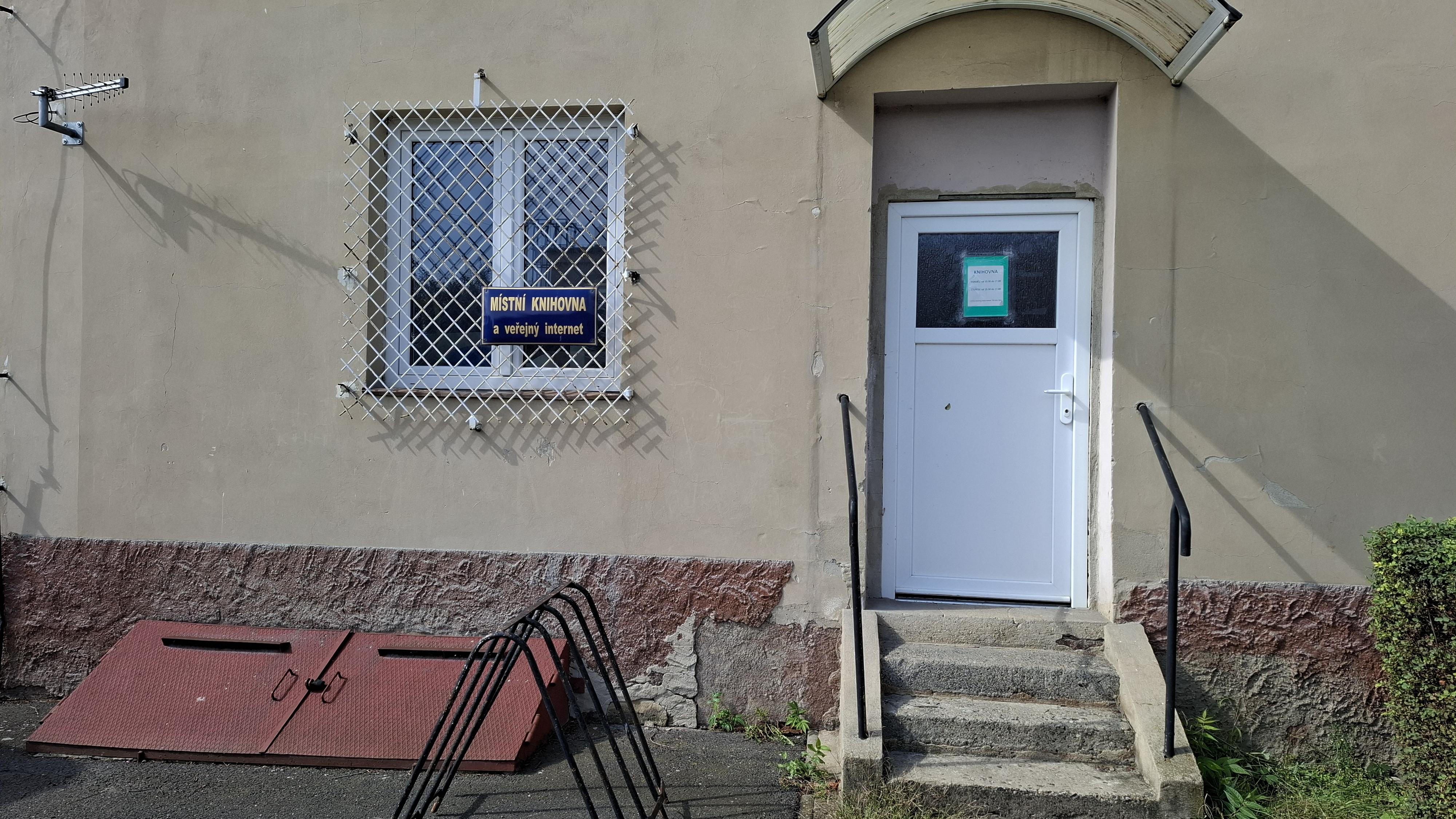 Městská knihovna Ledvice foto 2