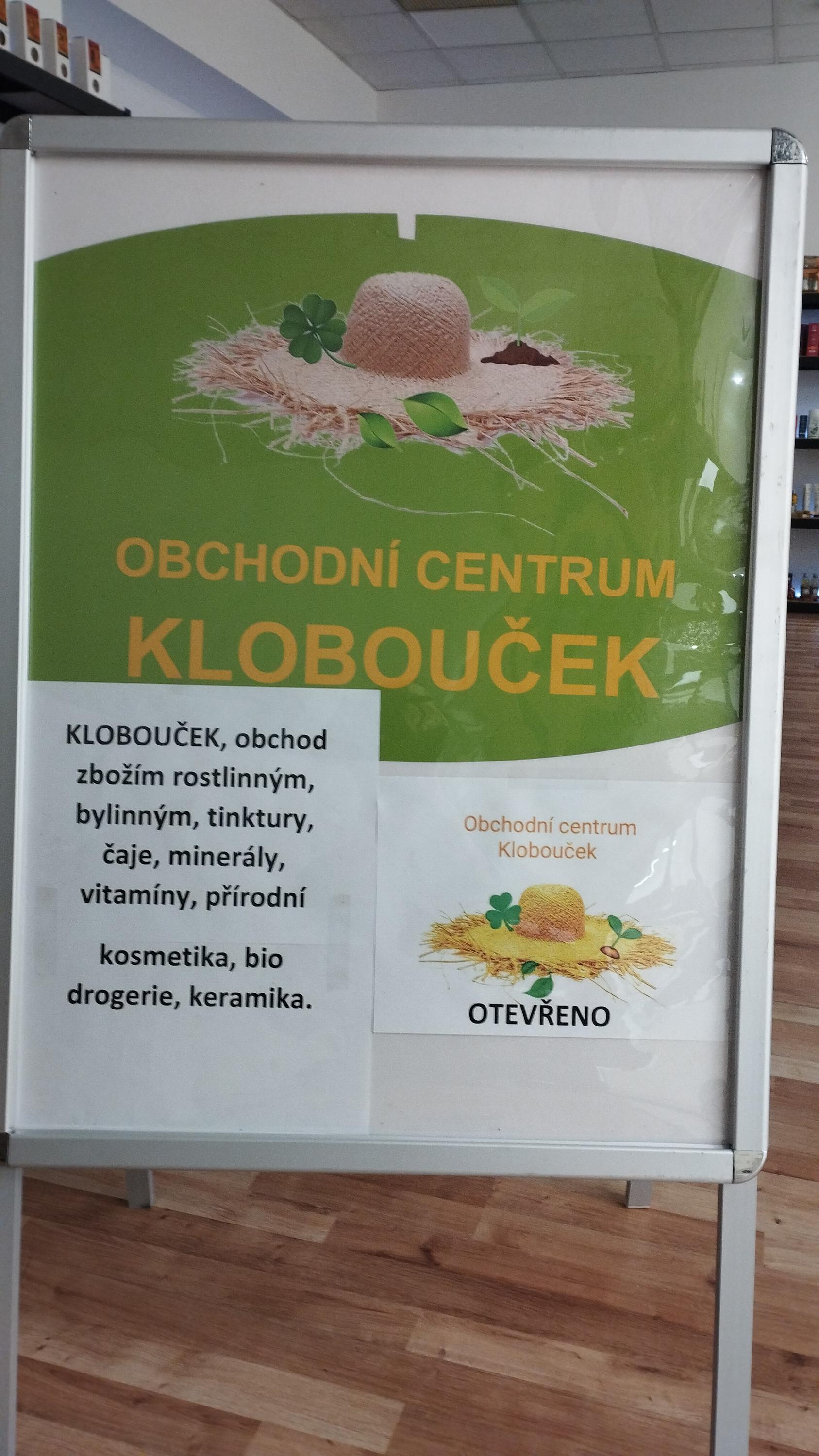 Obchodní centrum Klobouček foto 3
