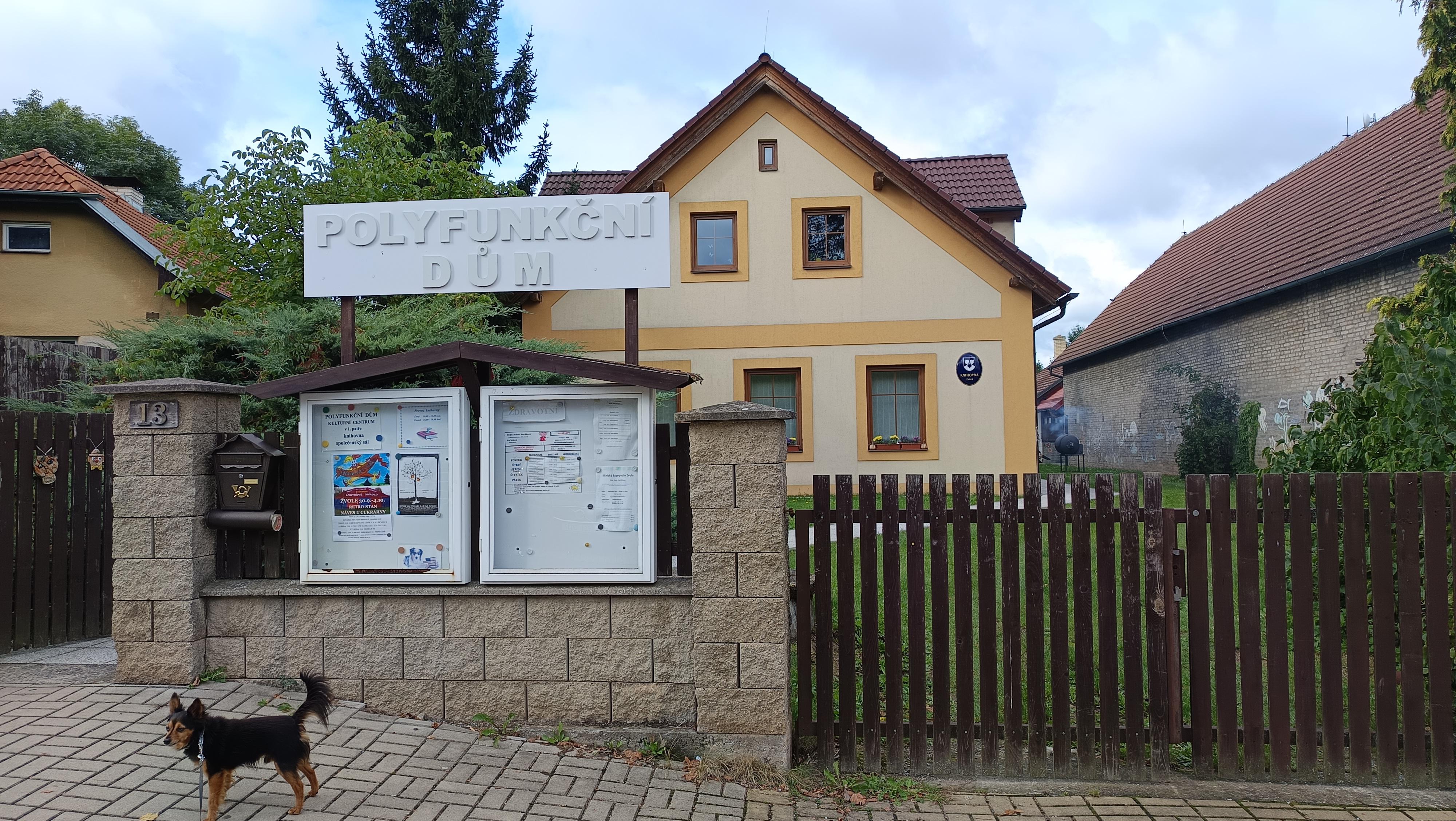 Místní knihovna Zvole