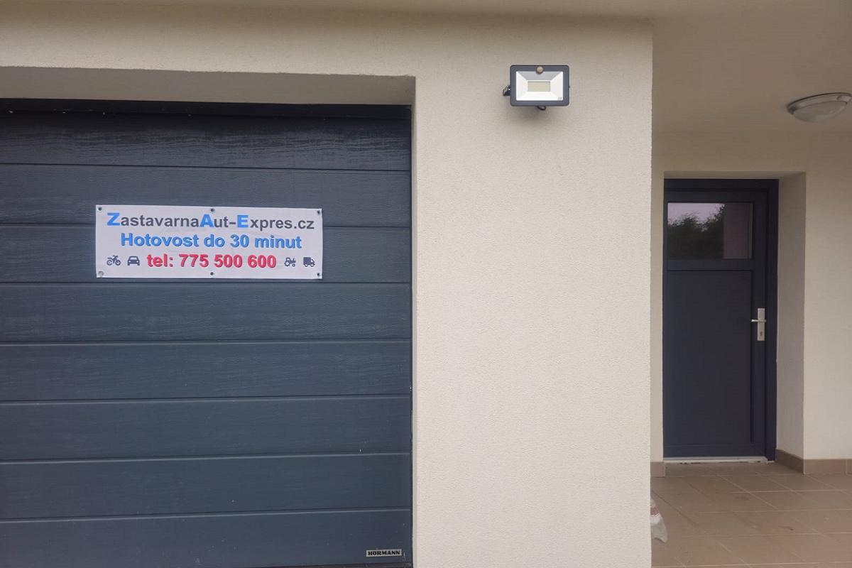 Zástavárna aut expres