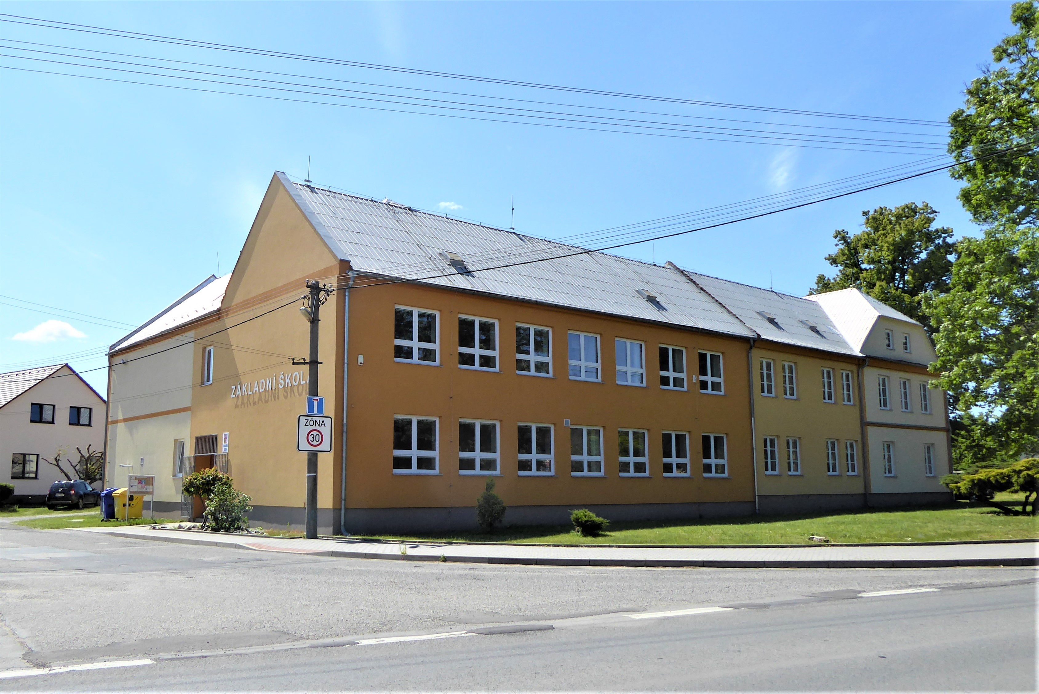 Základní škola a Mateřská škola Jestřebí, příspěvková organizace foto 3