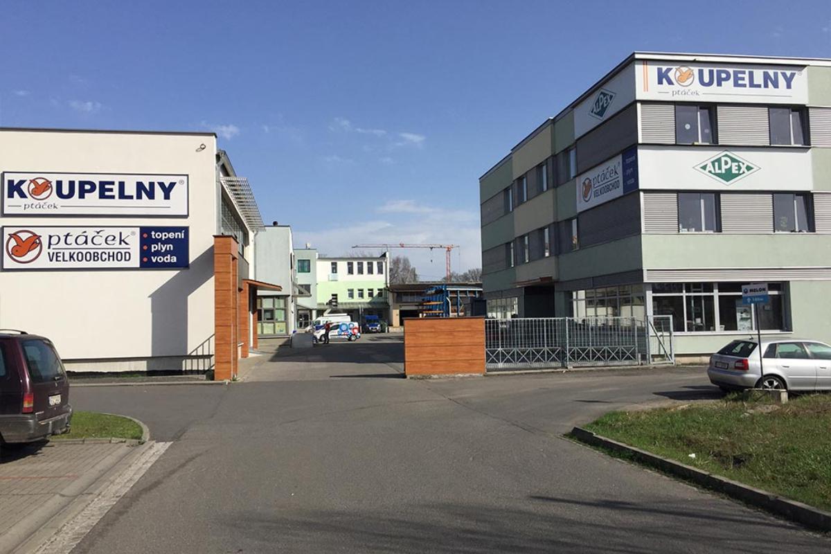 PTÁČEK: topení-voda-plyn