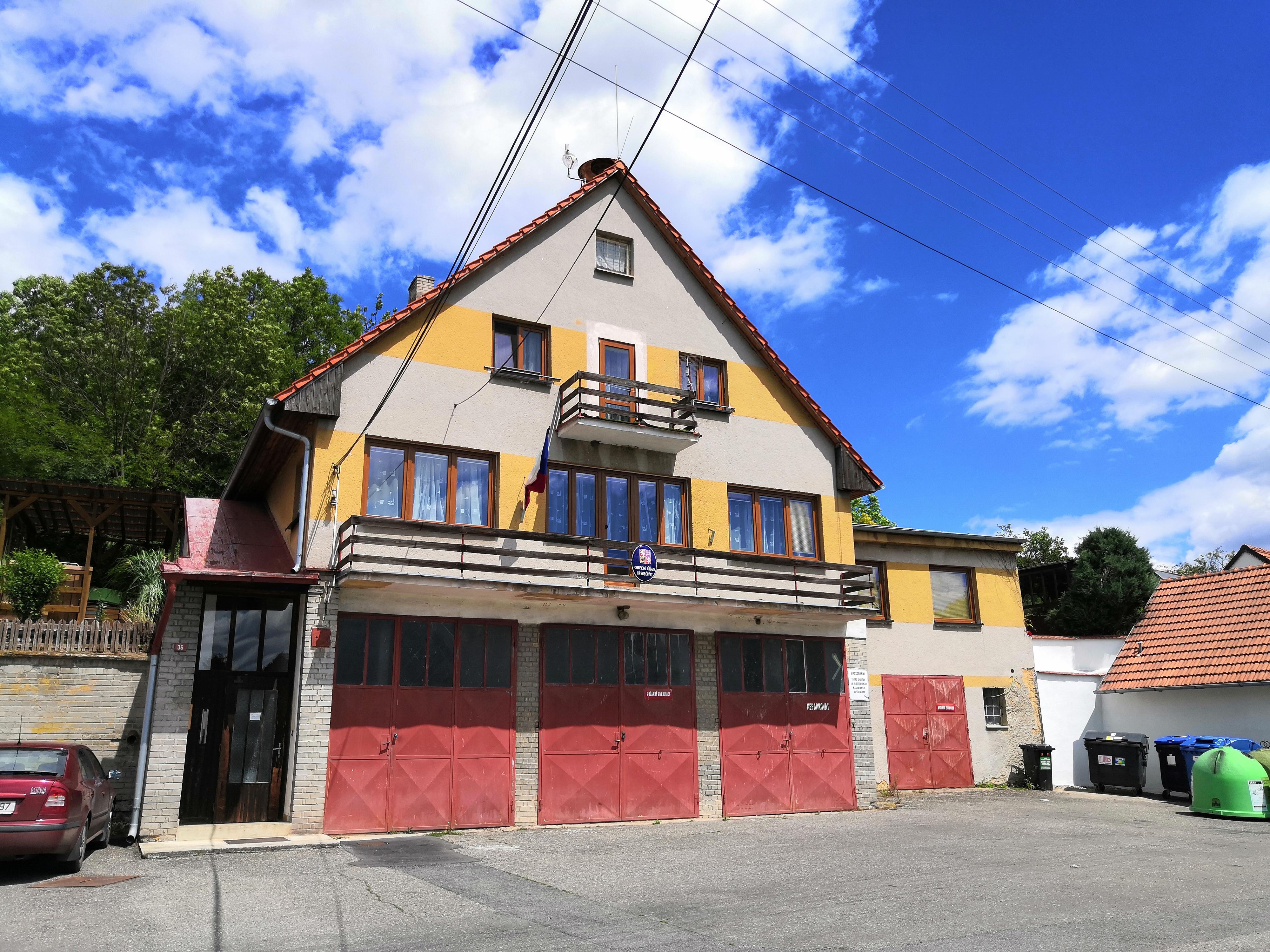 Hřebečníky - obecní úřad foto 2