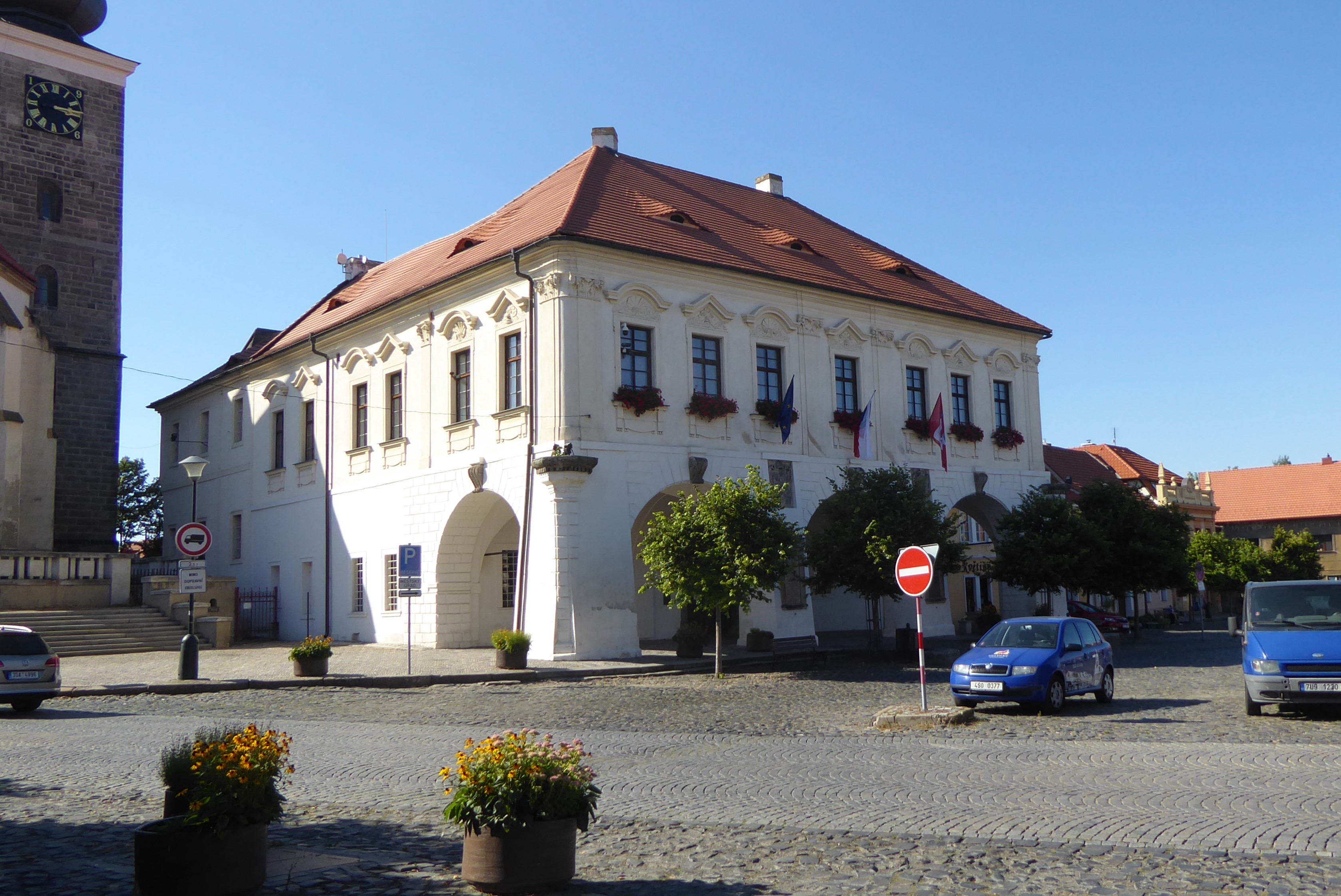 Velvary - městský úřad foto 5