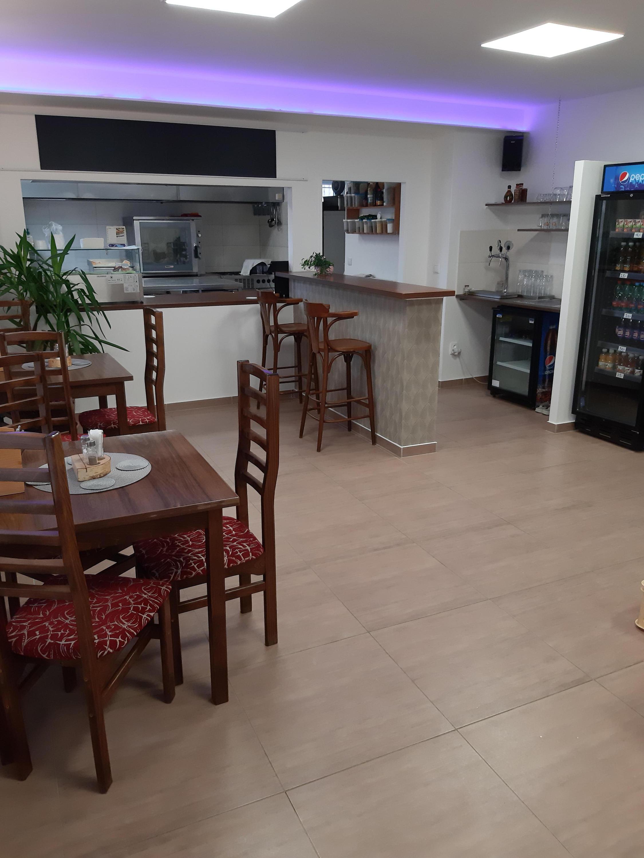 Rozvoz obědů Chrást - U ZÁVOR foto 2