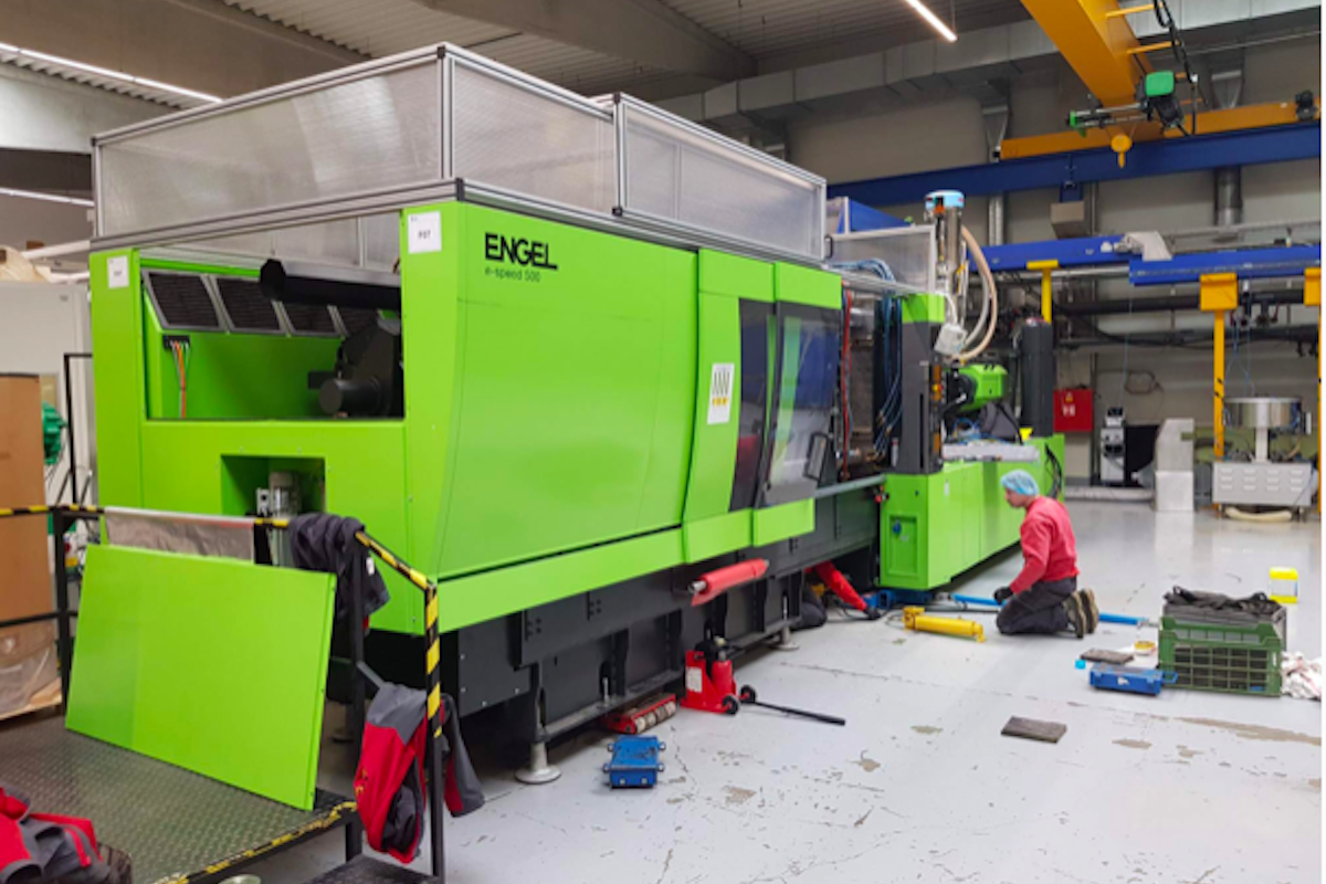 Maxi Stěhování strojů