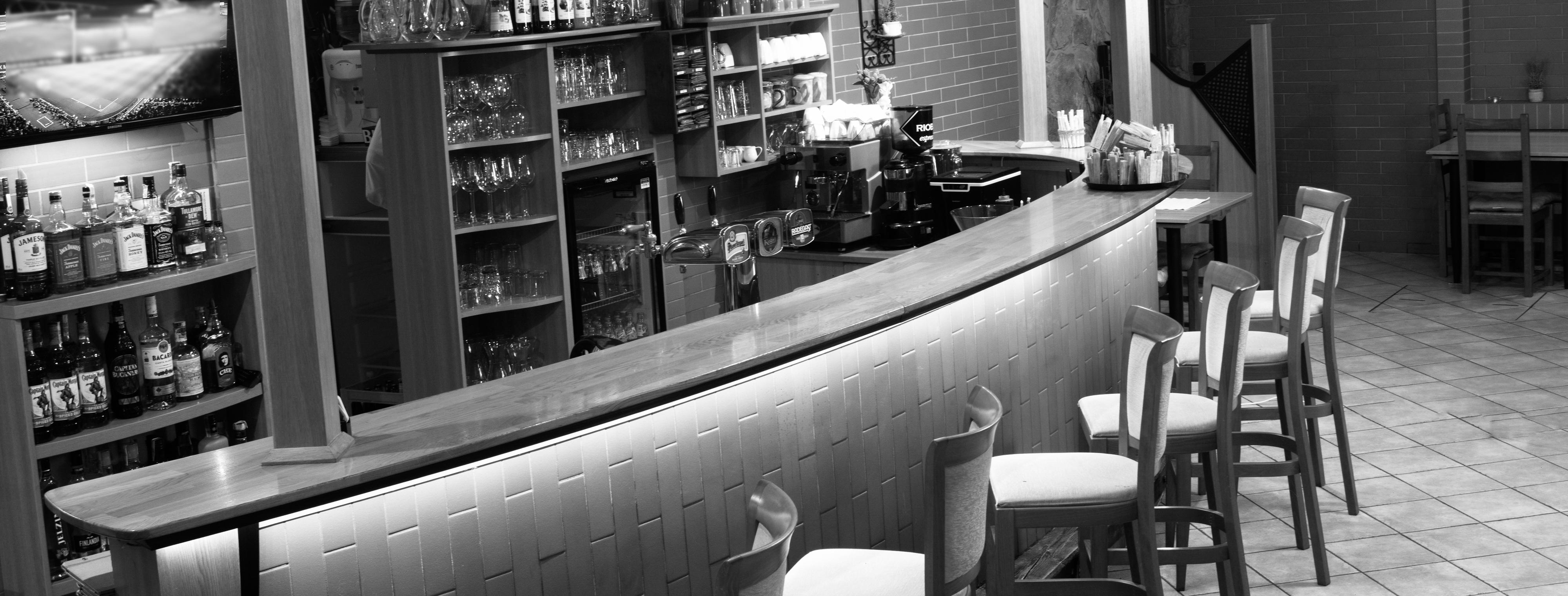 Pizzerie Restaurant Bar AMOS foto 4