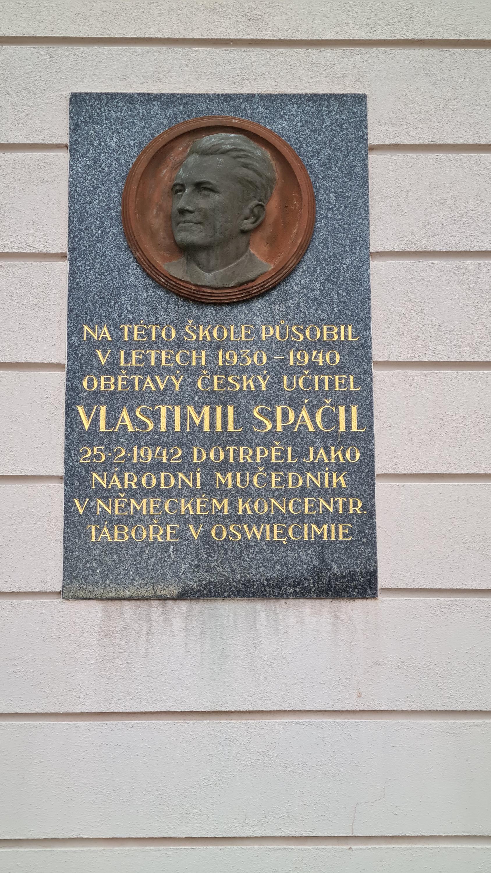 Základní škola a mateřská škola Drahanovice foto 4