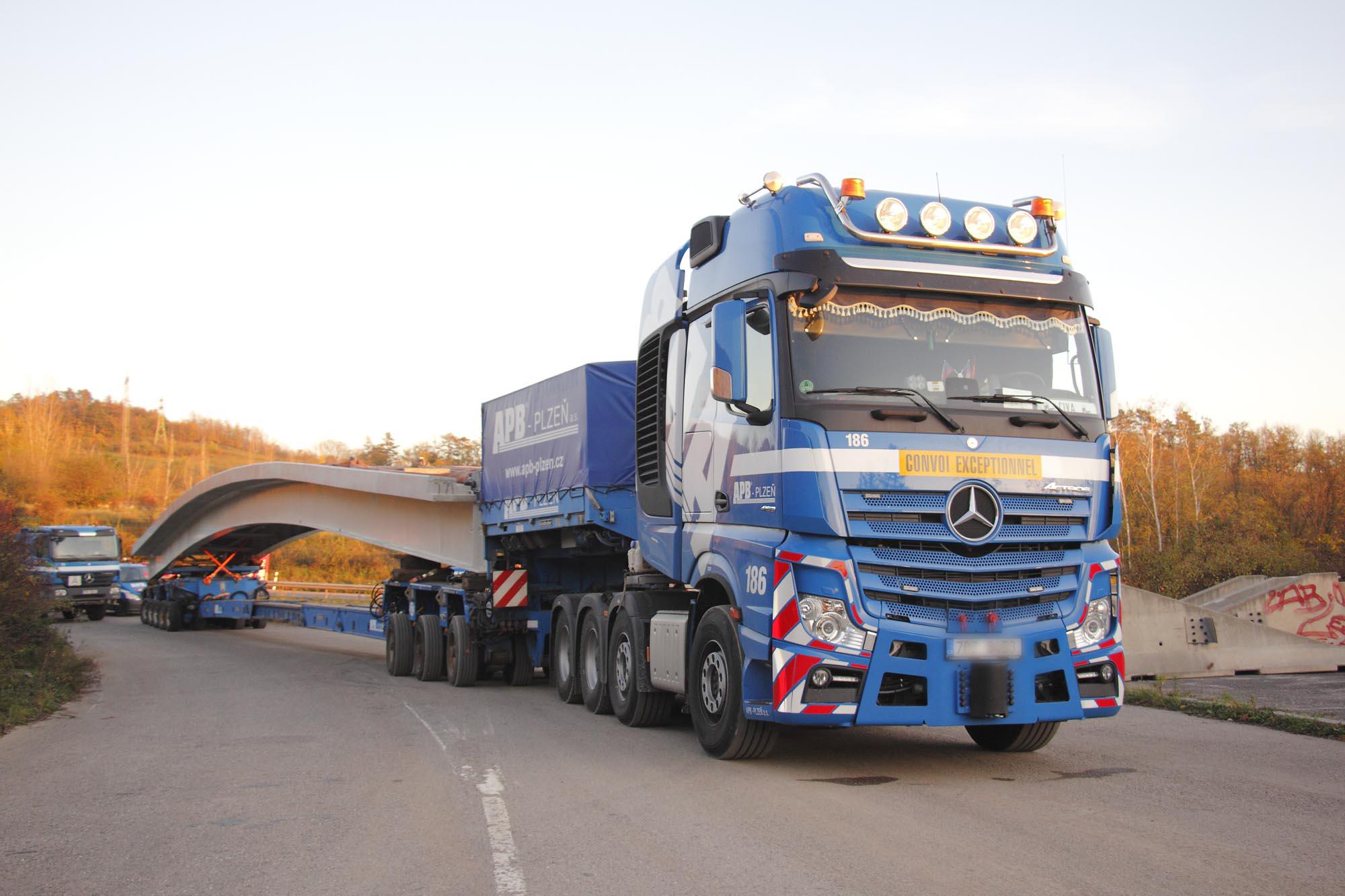APB - PLZEŇ a.s. - přeprava nadměrných nákladů foto 2