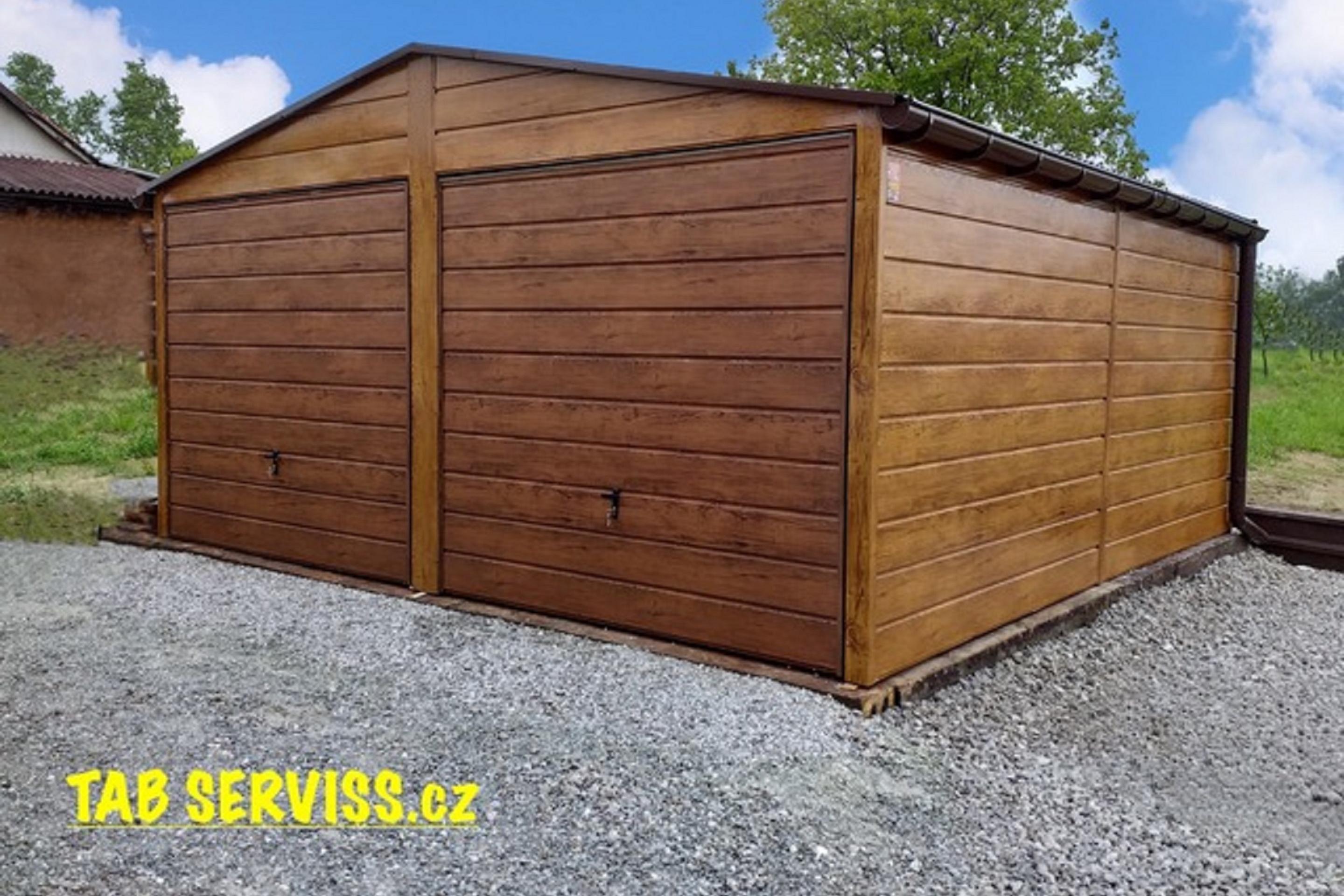 Luxusní garáž - plechová montovaná 7 x 7