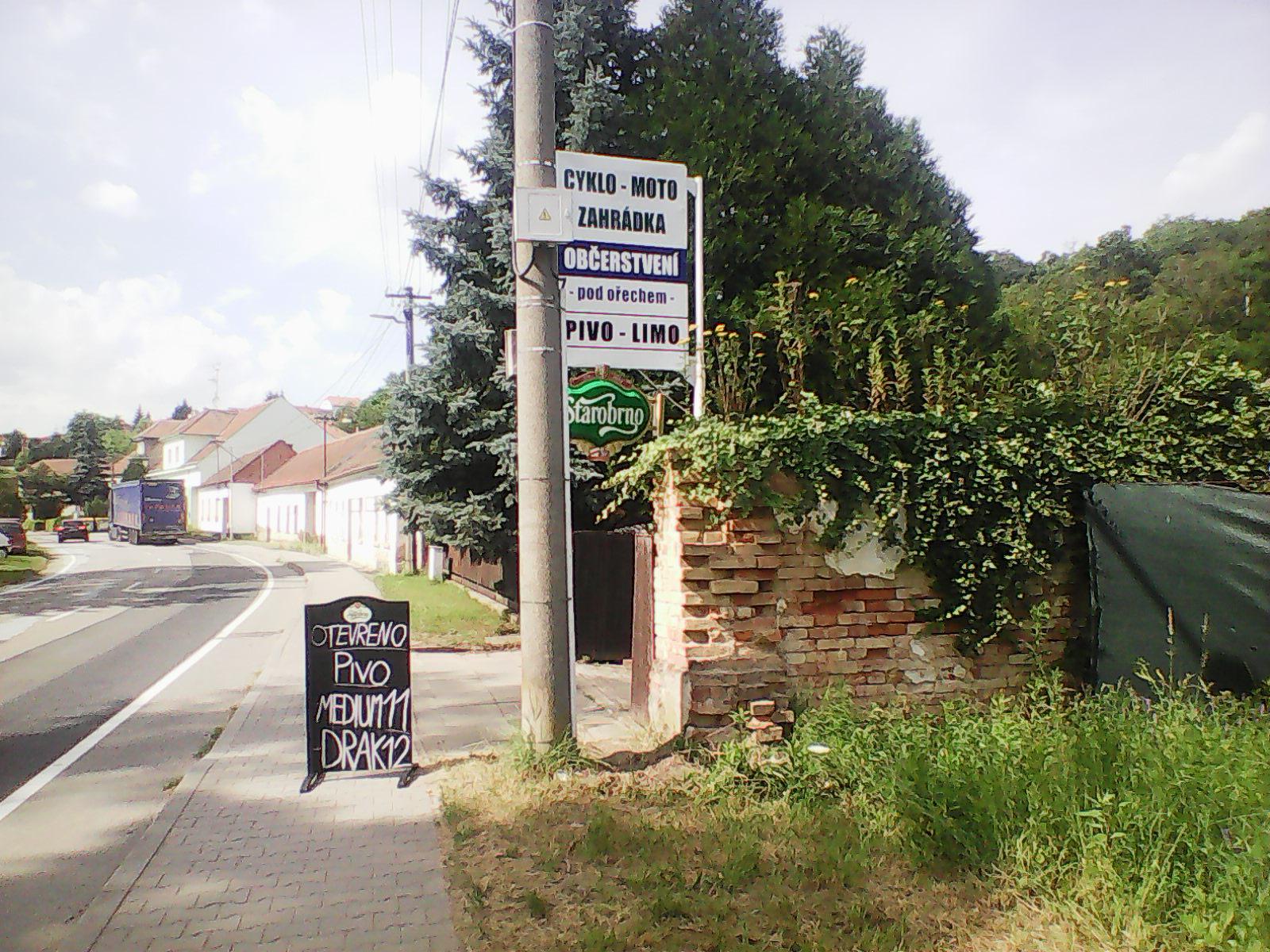 Občerstvení Pod Ořechem foto 5