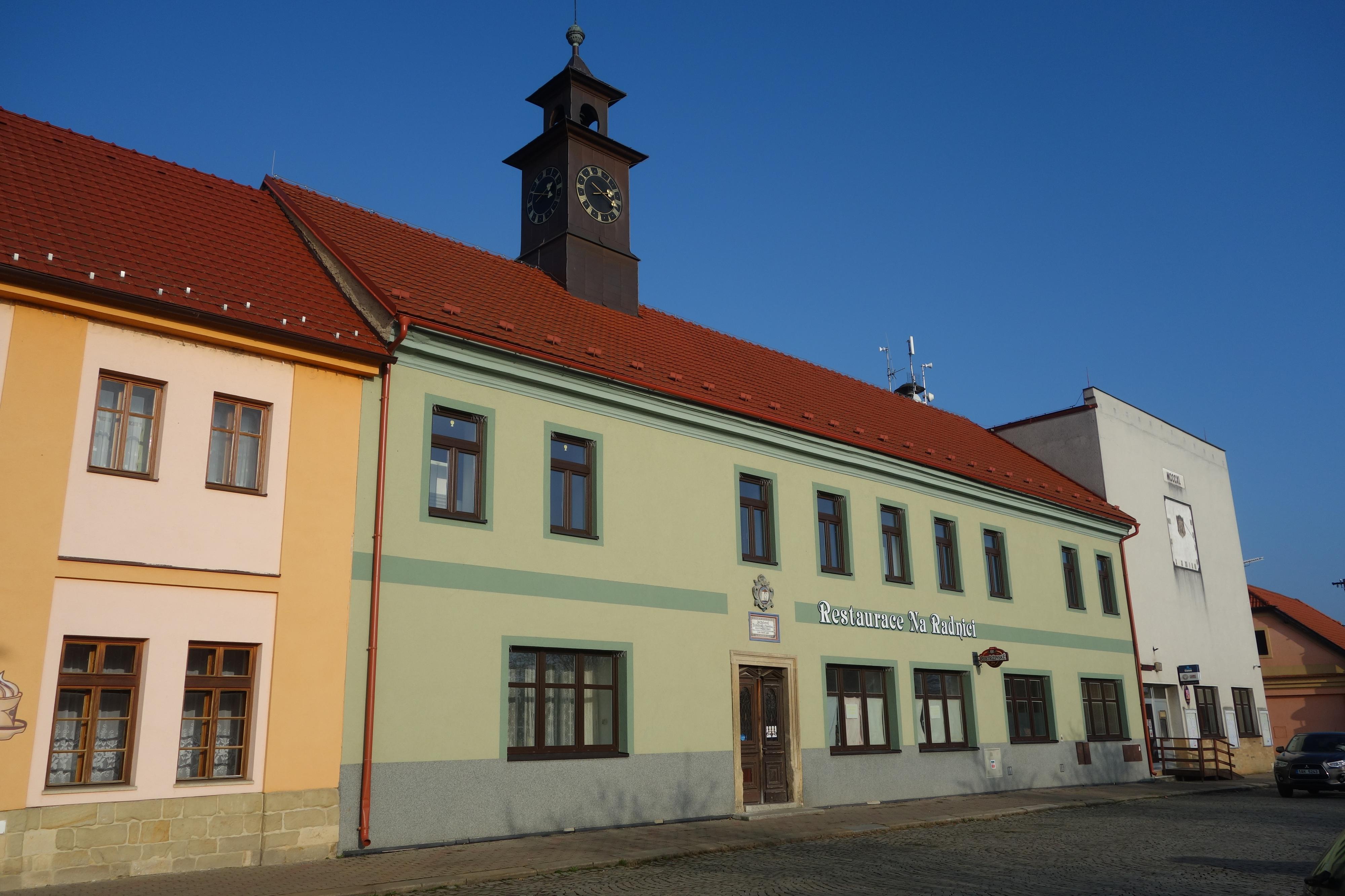 Rožďalovice - městský úřad foto 3