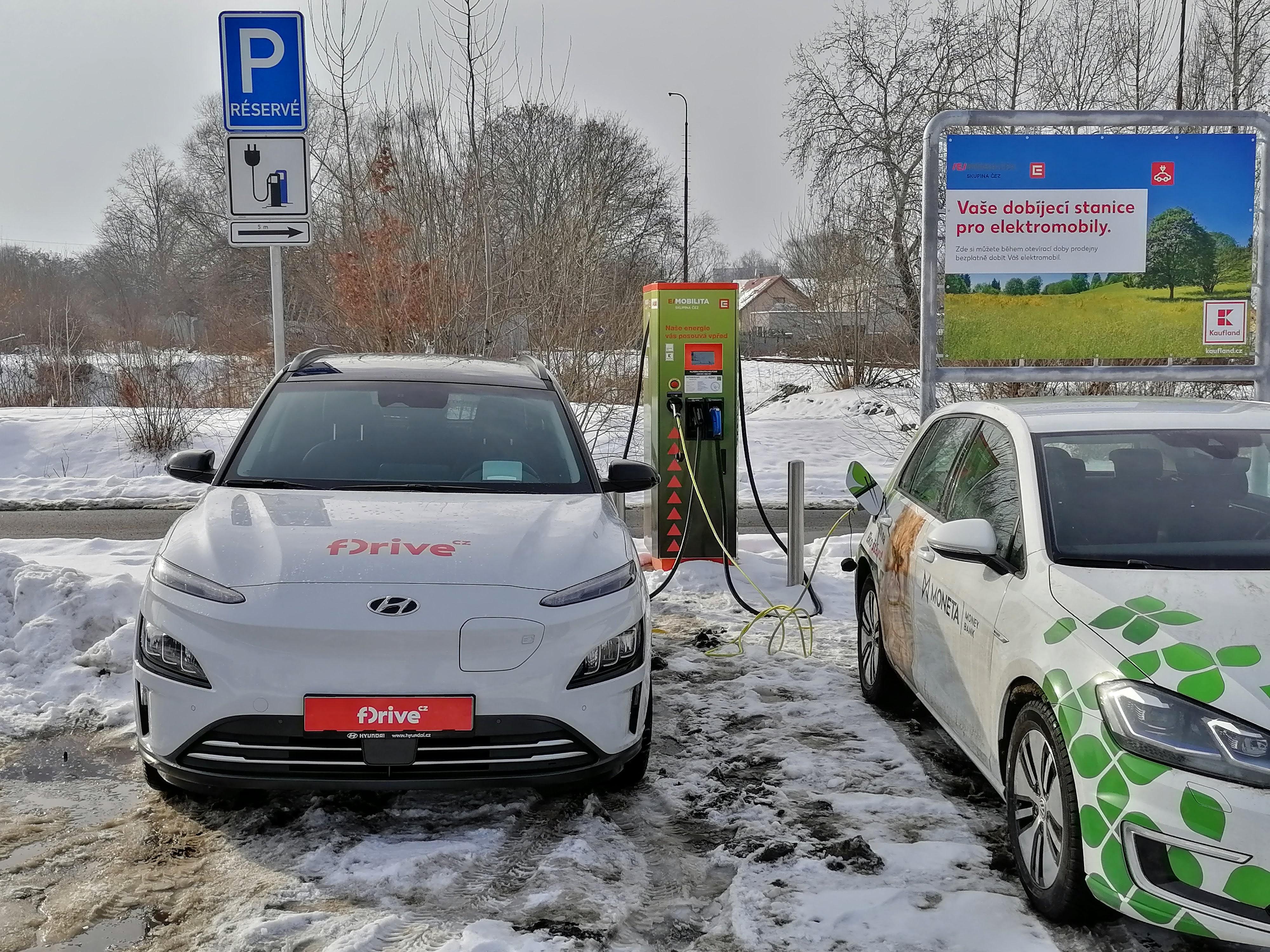 Nabíjecí stanice ČEZ foto 2