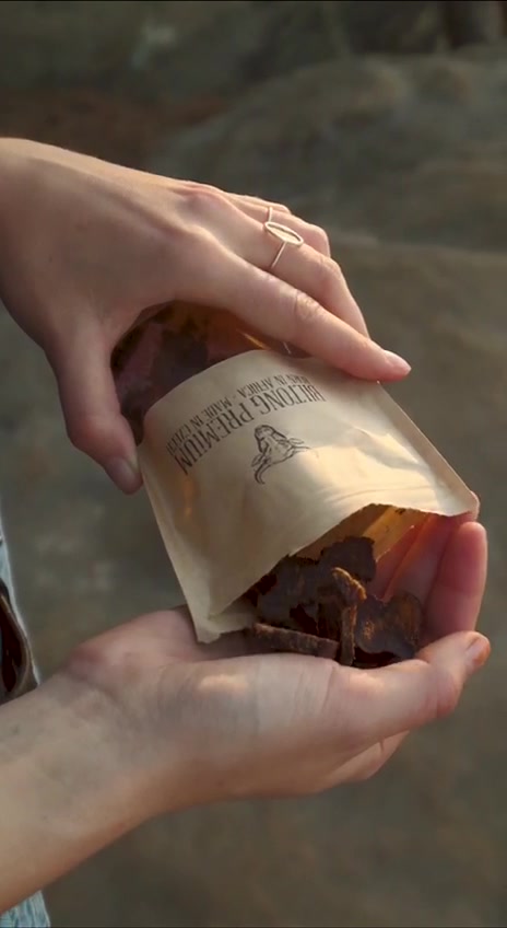 Biltong Premium - kvalitní sušené maso foto 2 (náhled videa)