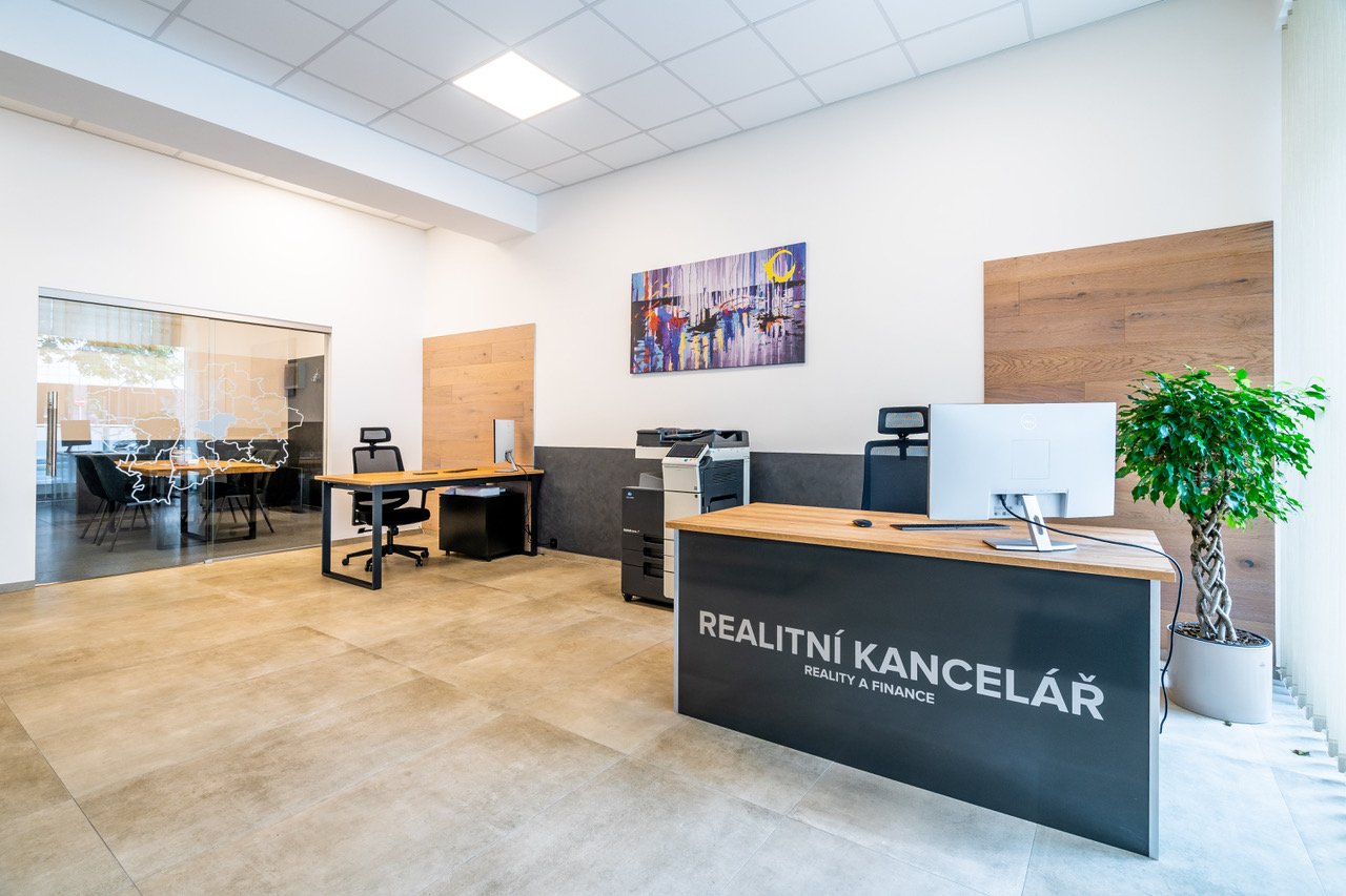 Obchodník s nemovitosmi, s.r.o. foto 4