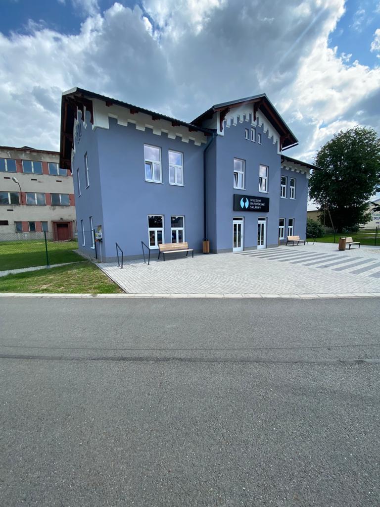 Nabíjecí stanice Muzeum Rapotínské sklárny foto 3
