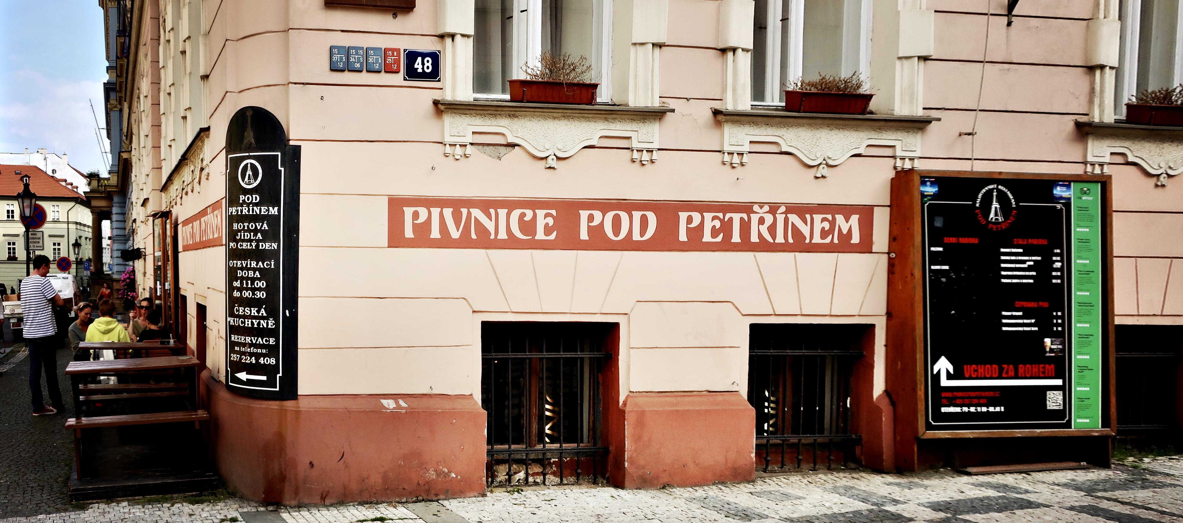 Malostranský restaurant Pod Petřínem foto 4