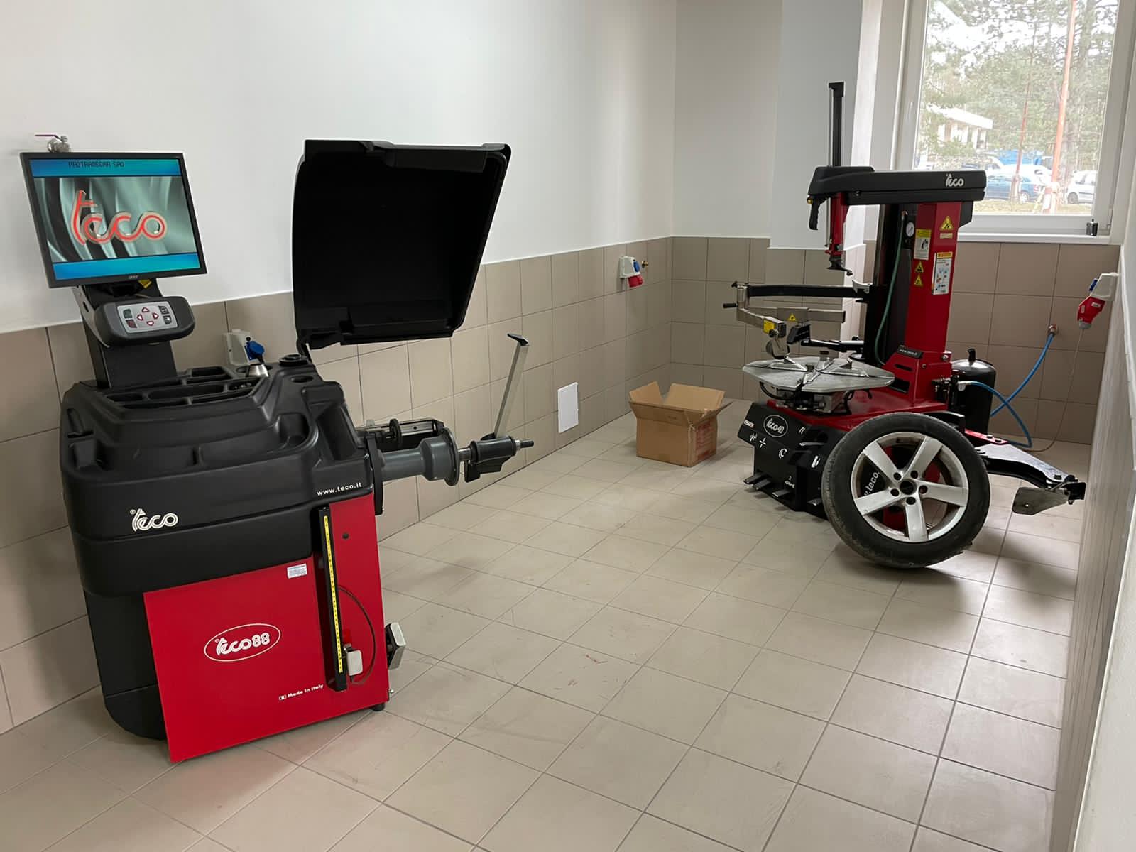 Autoservis Pneuservis Super-parts foto 4