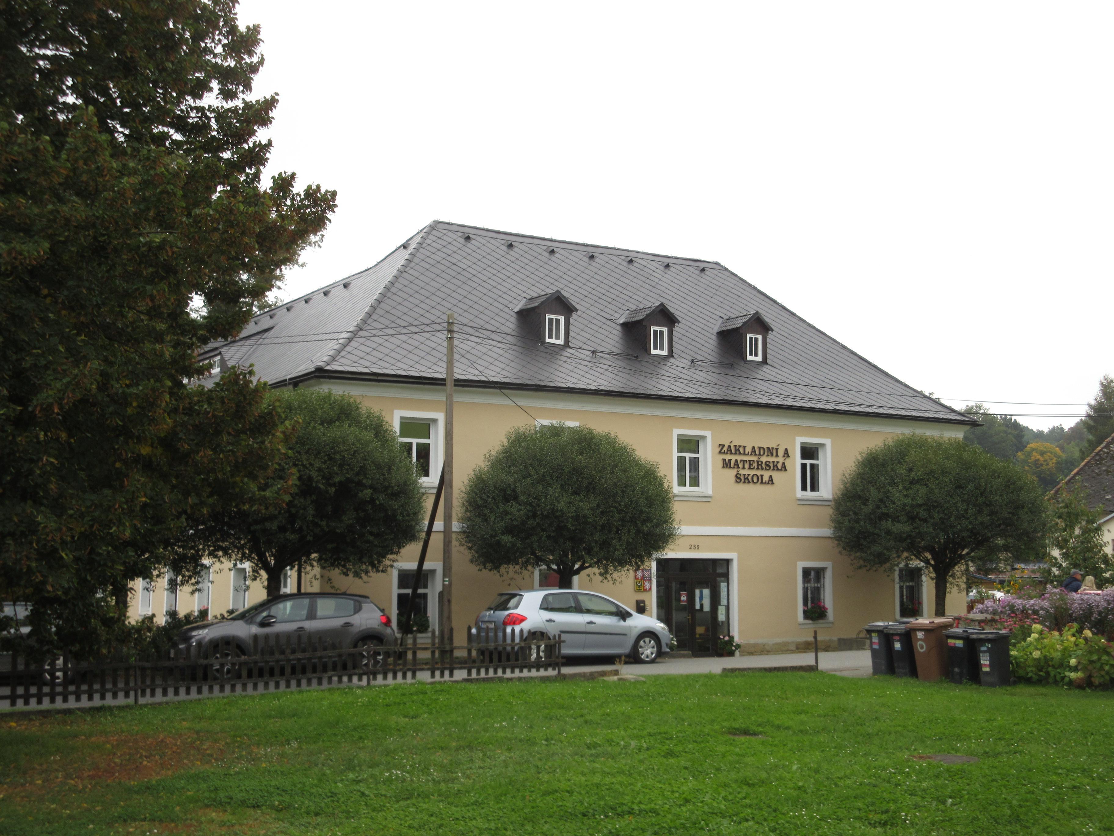 ZŠ a MŠ Kunratice u Cvikova