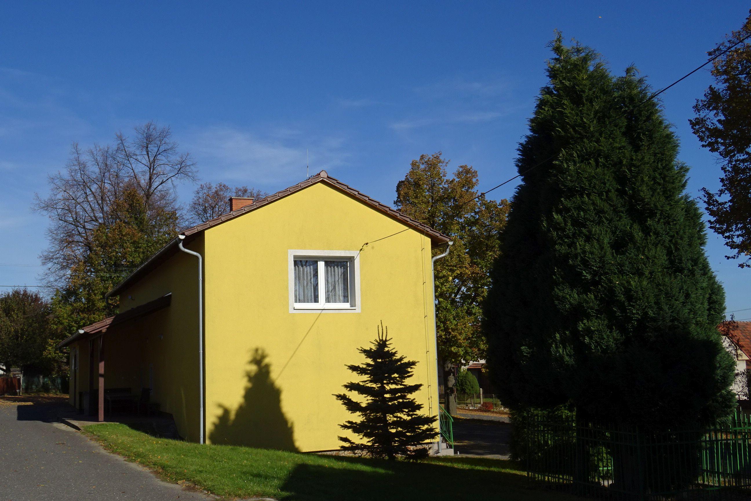 Chlum - obecní úřad foto 2