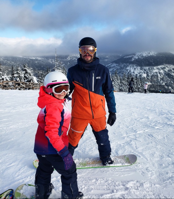 SnowMonkey ski & snb school and rental foto 2