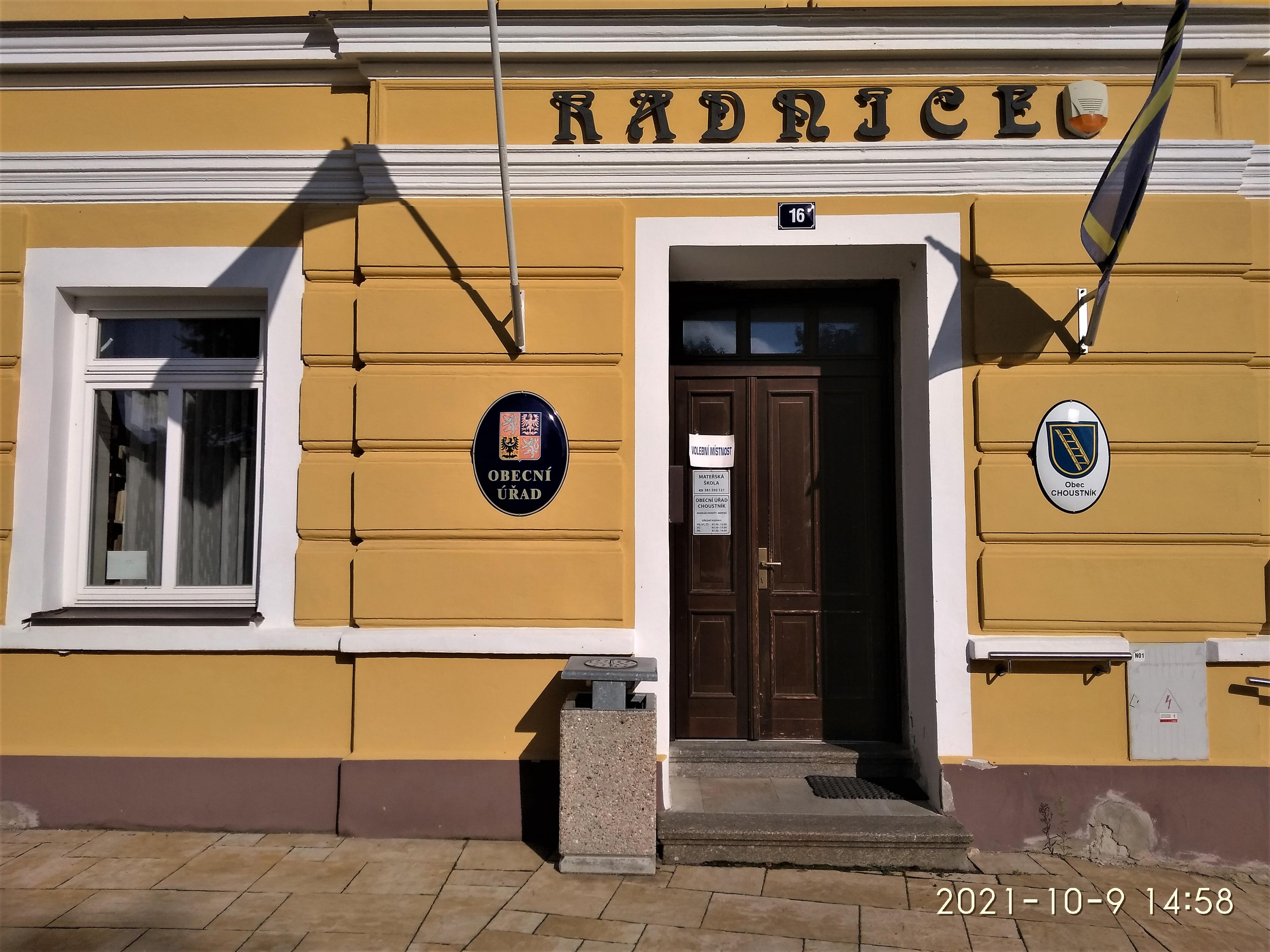Choustník - obecní úřad foto 4