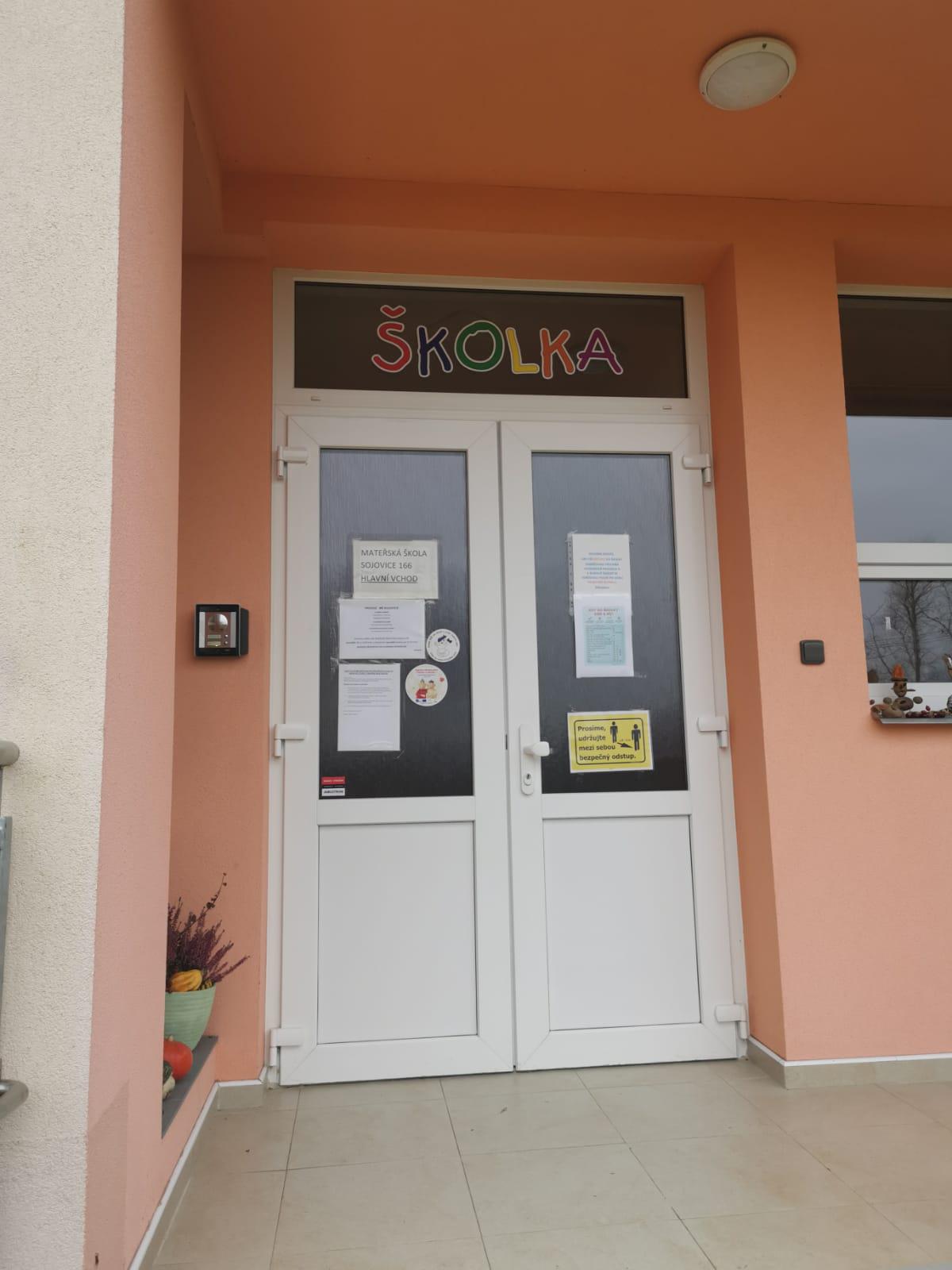 ZŠ a MŠ Sojovice foto 2
