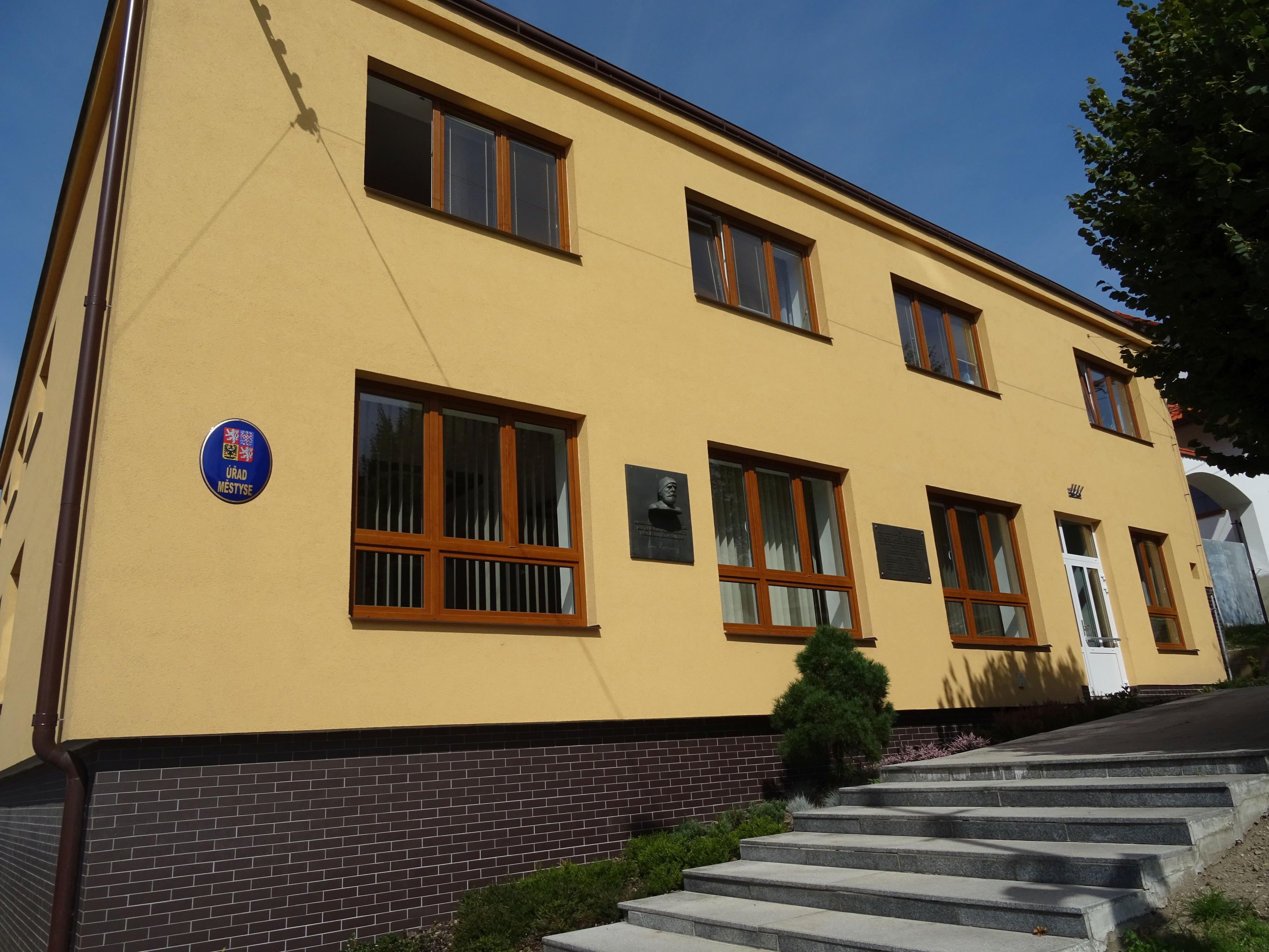 Krucemburk - úřad městyse