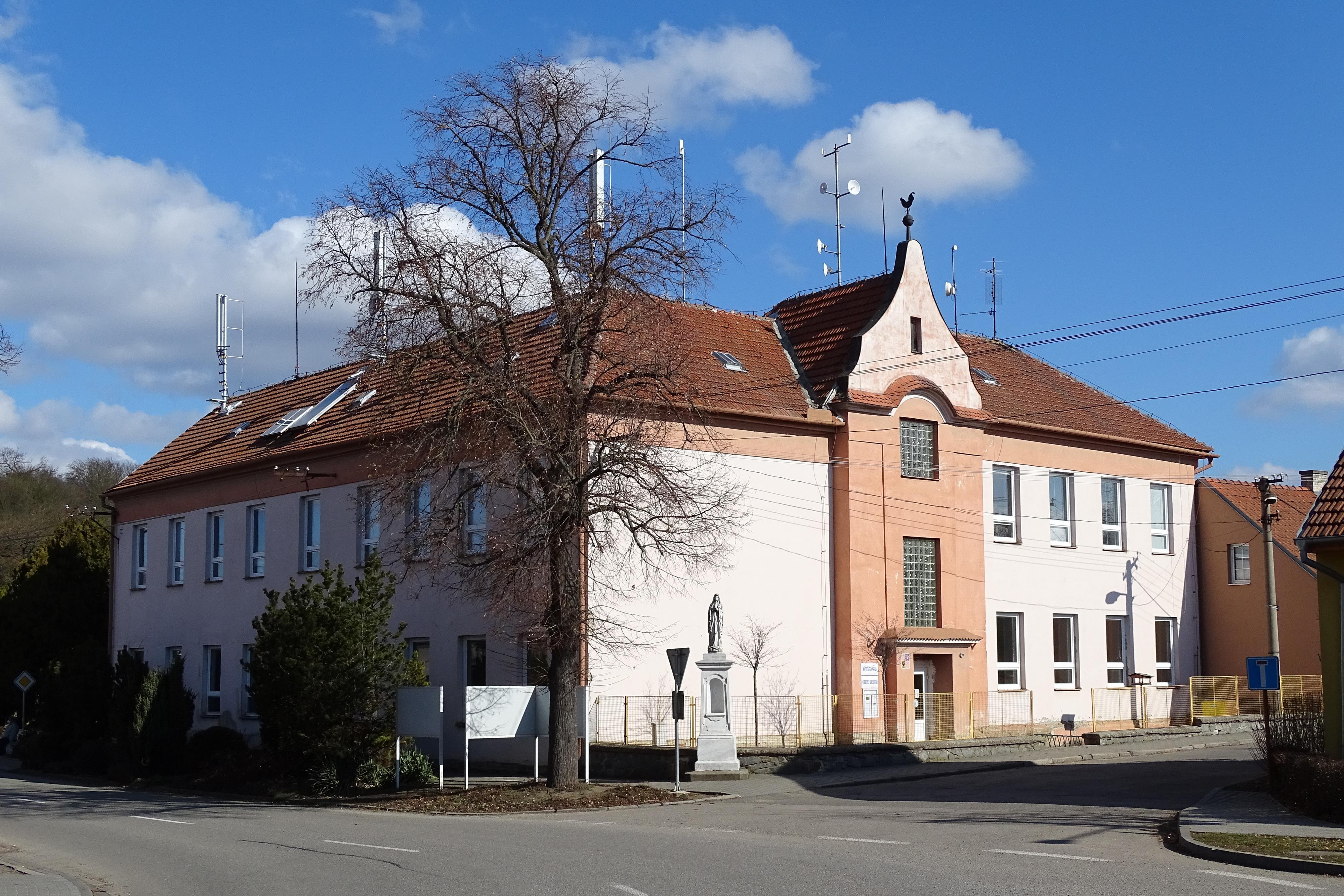 ZUŠ Františka France, Vážany nad Litavou foto 2
