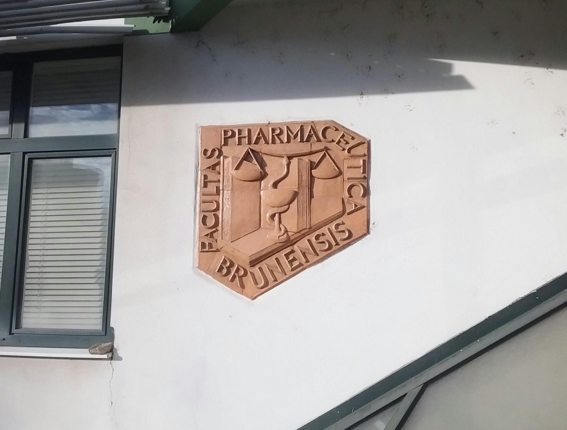 Masarykova univerzita - Farmaceutická fakulta foto 2