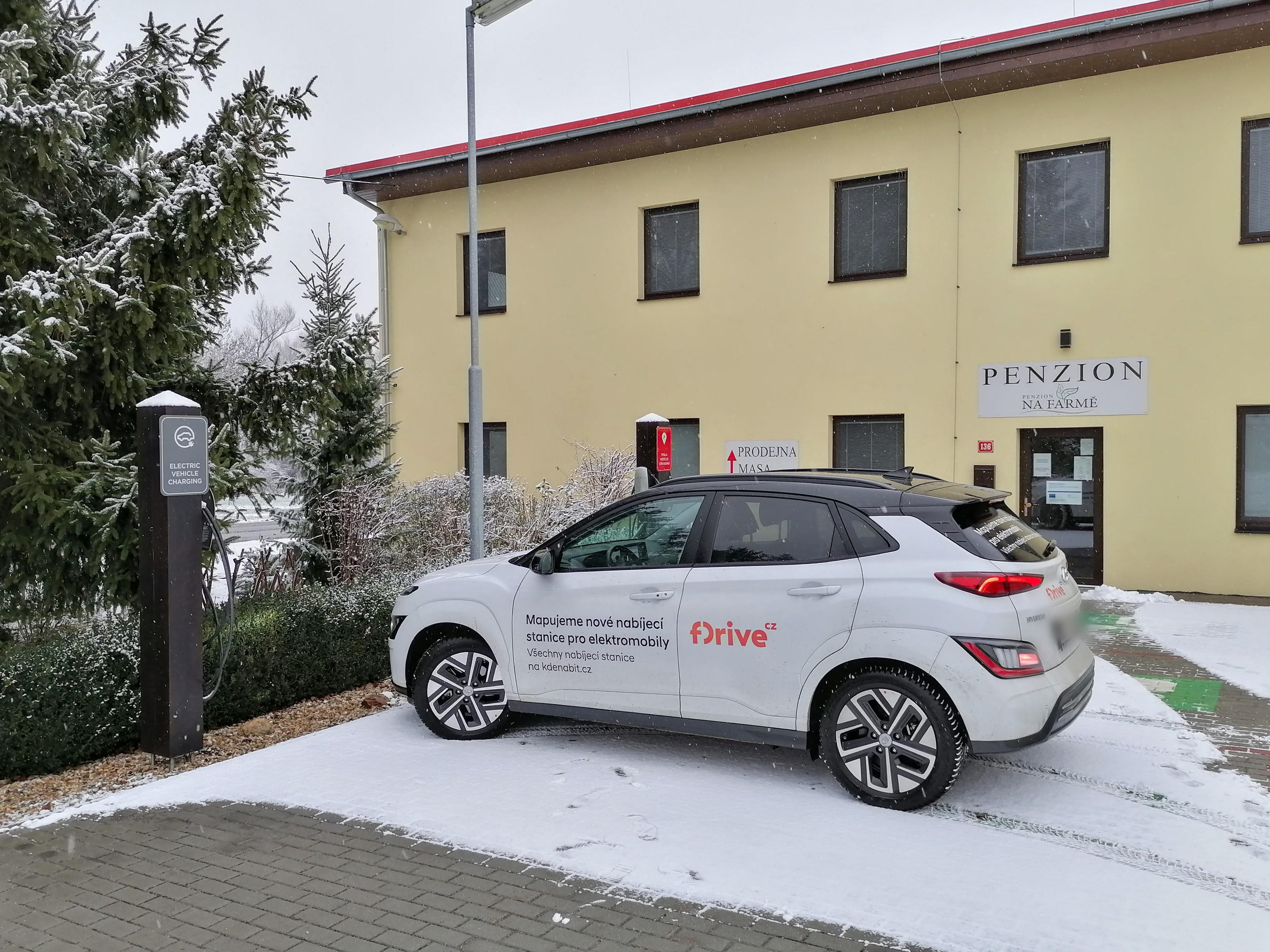 Hotel Na Farmě - Nabíjecí stanice foto 2