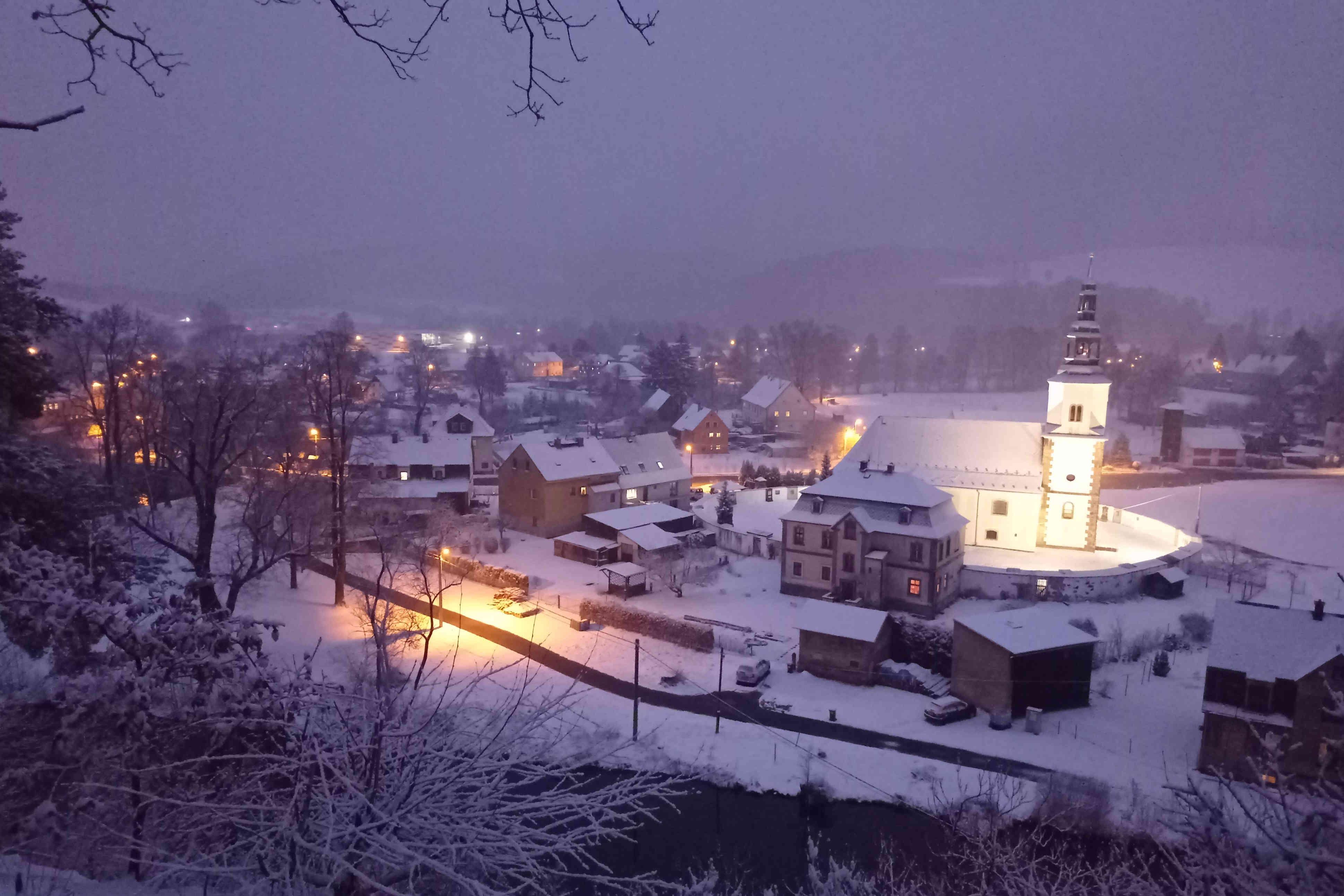 Bílý Kostel nad Nisou - obecní úřad foto 2
