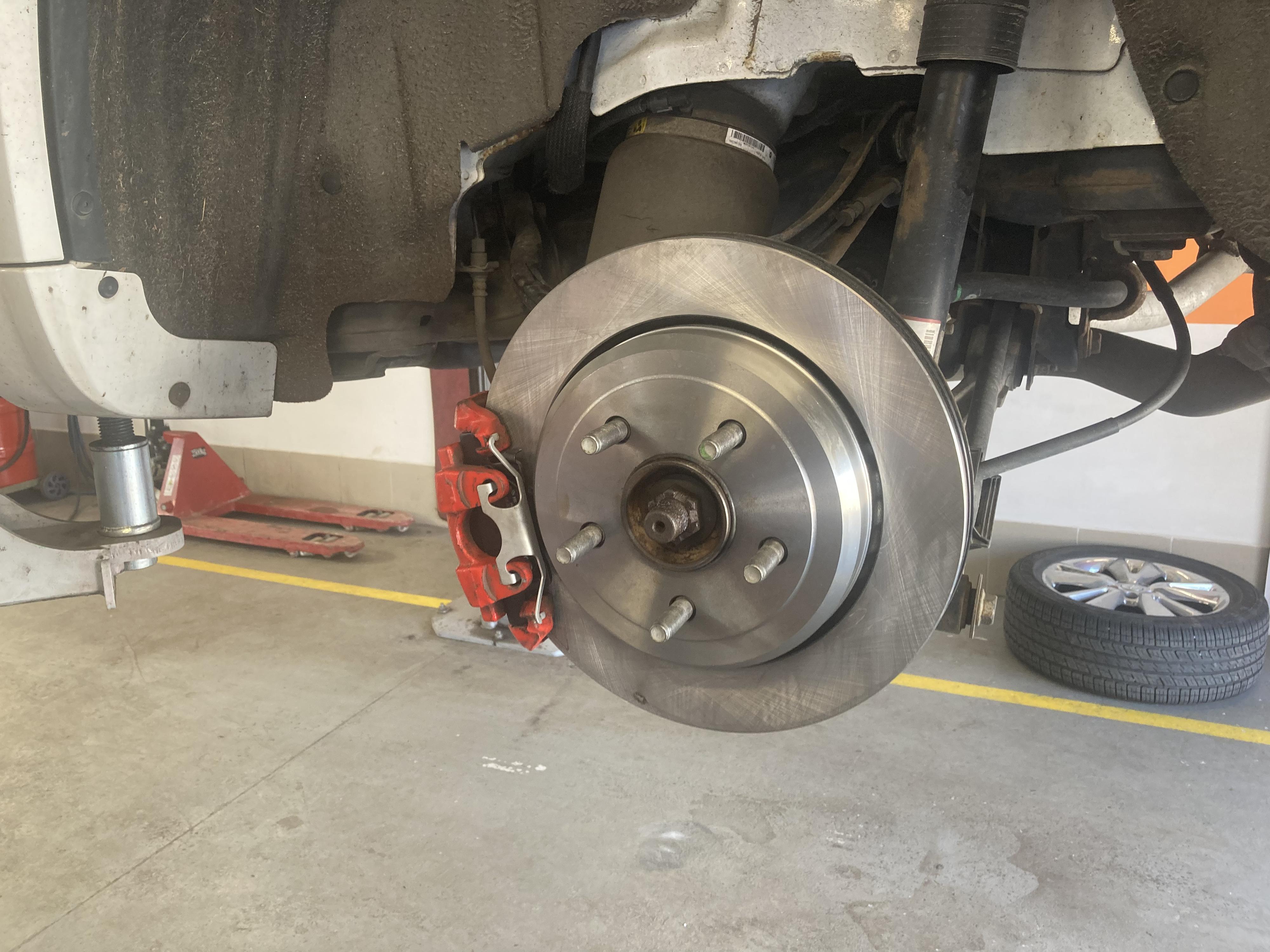 Auto Pneu Servis MK foto 2