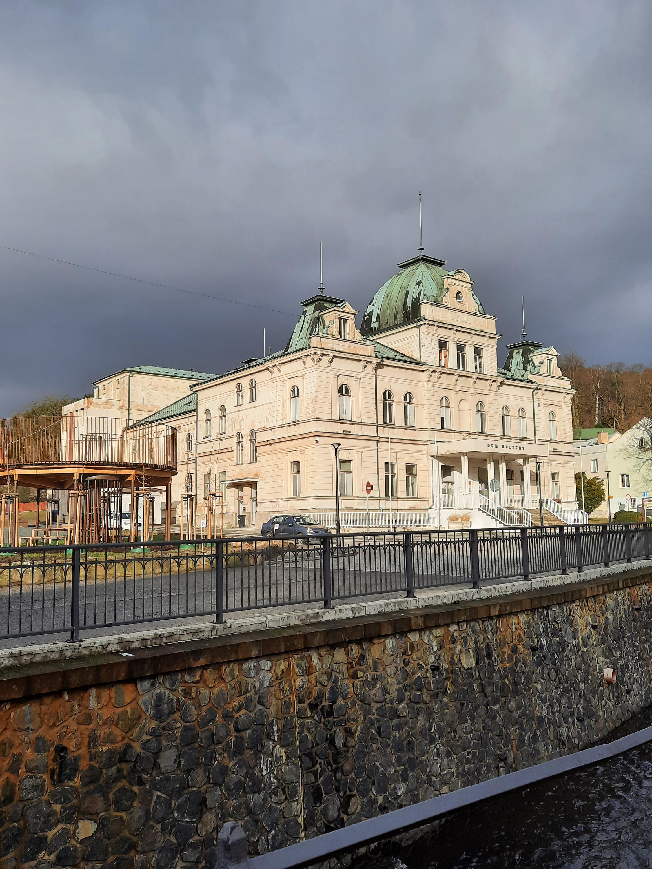 Dům kultury Česká Kamenice foto 6