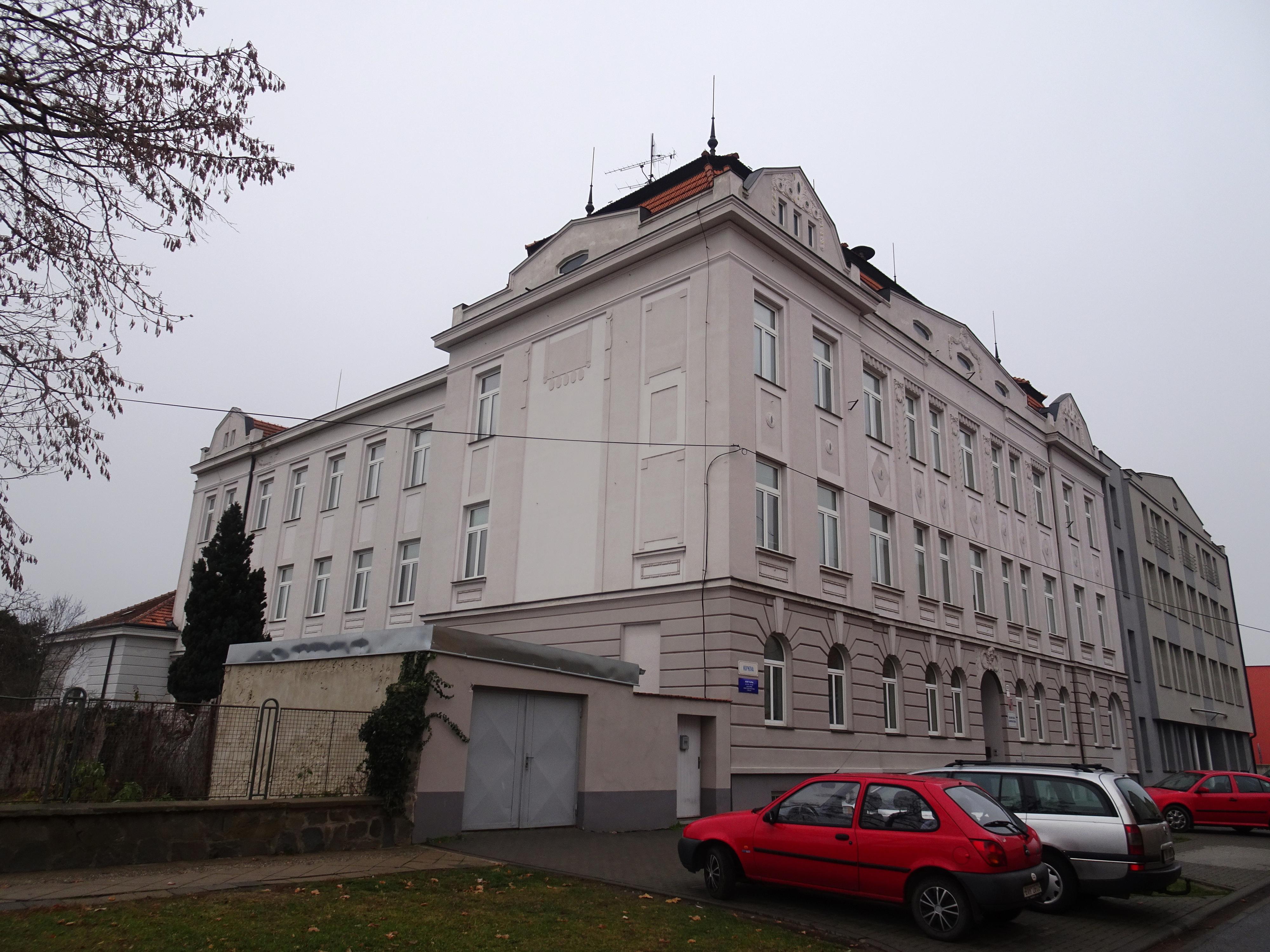 ZŠ a MŠ Břeclav, Kupkova foto 1