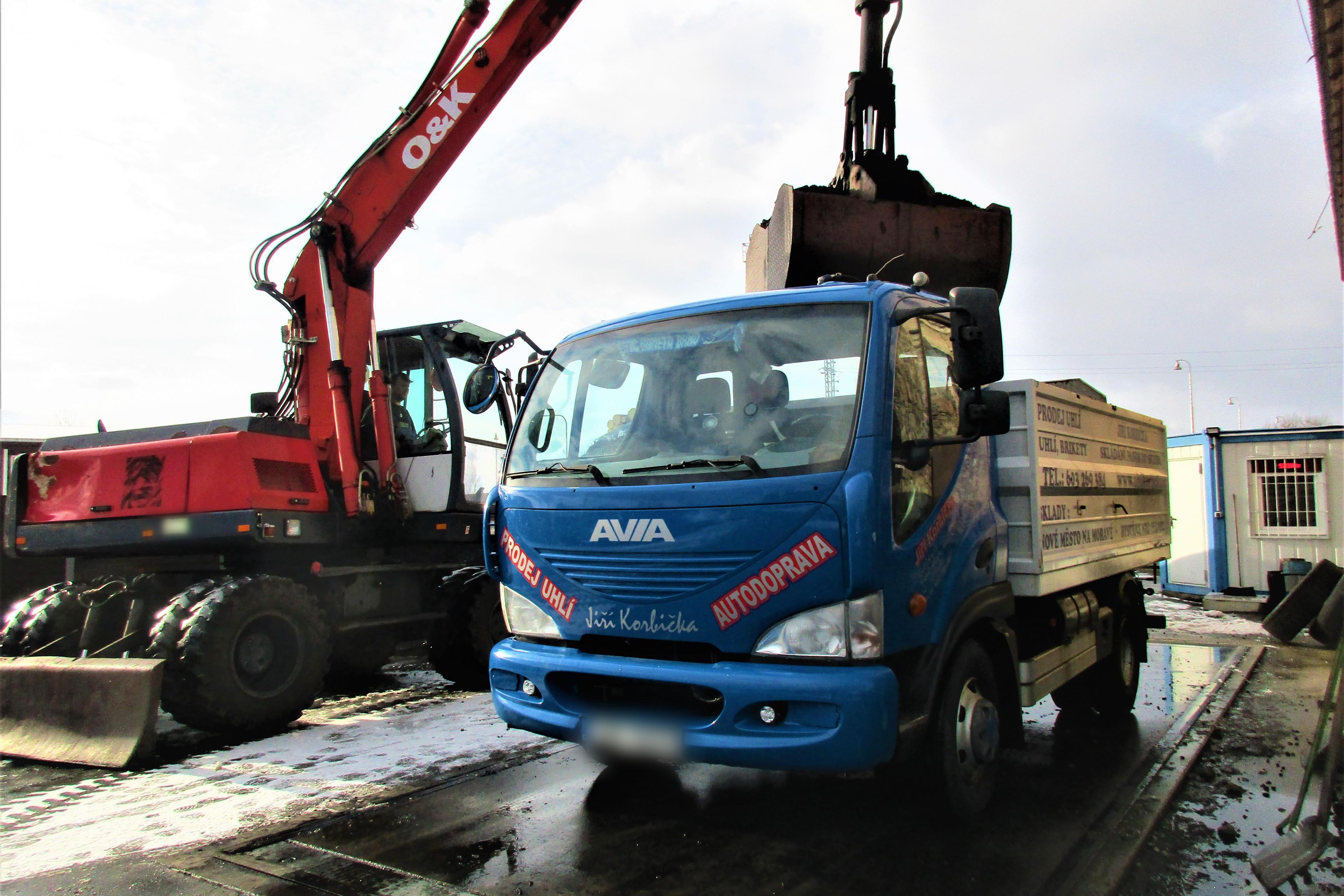 Uhelné sklady - Jiří Korbička