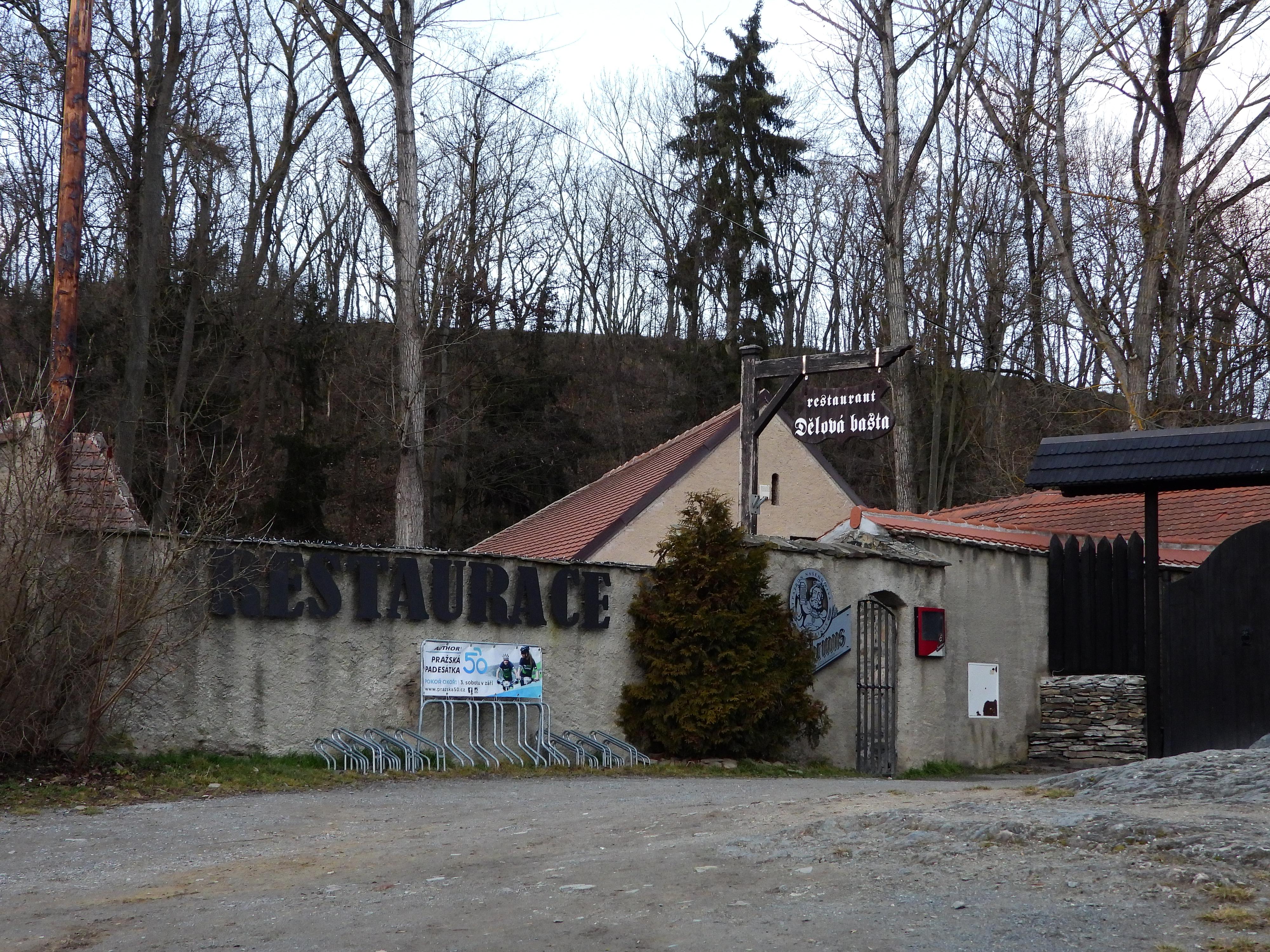 Restaurace Dělová Bašta foto 2