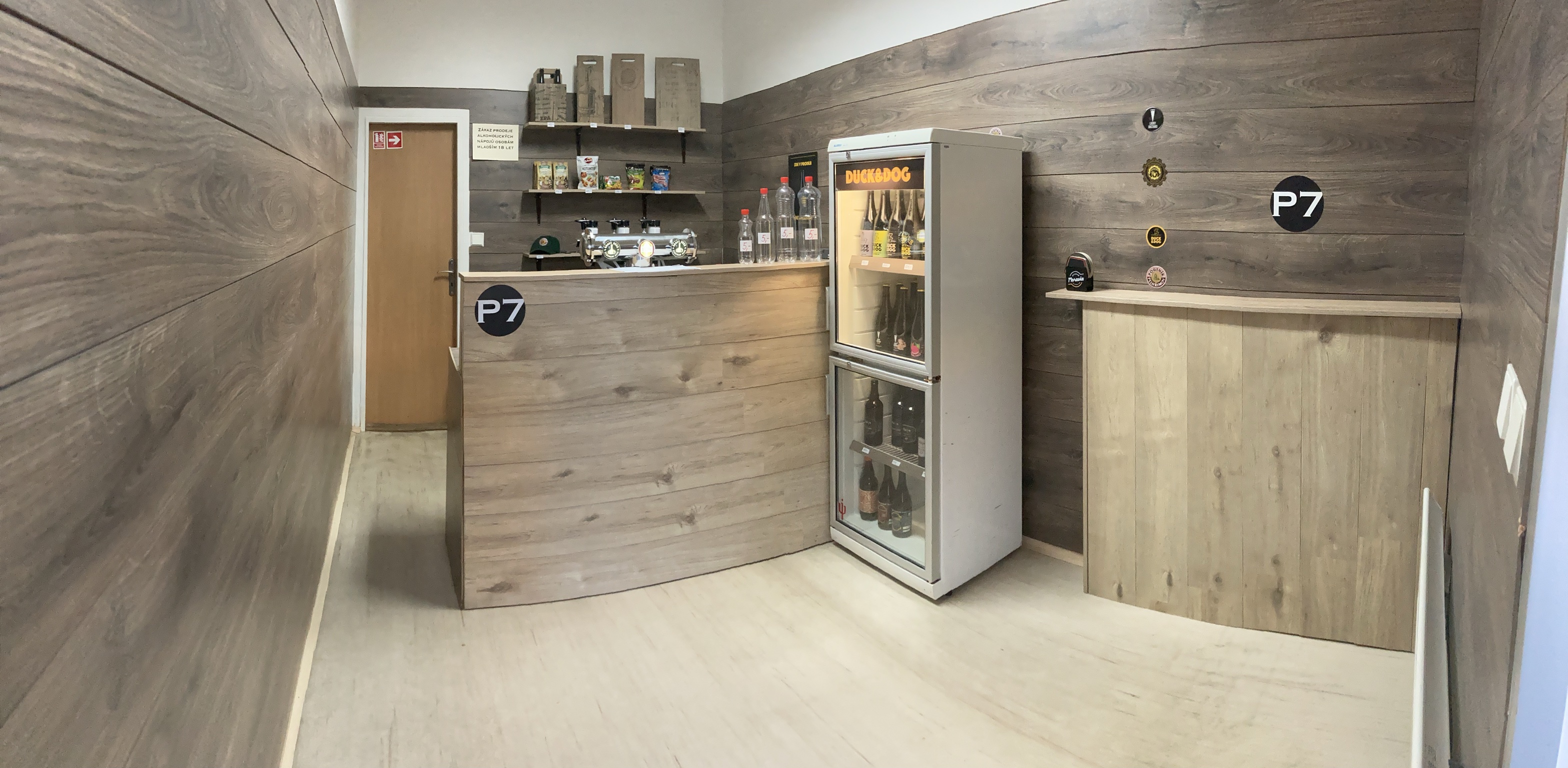 Pivotéka Pivo7bou (Beer shop) foto 2