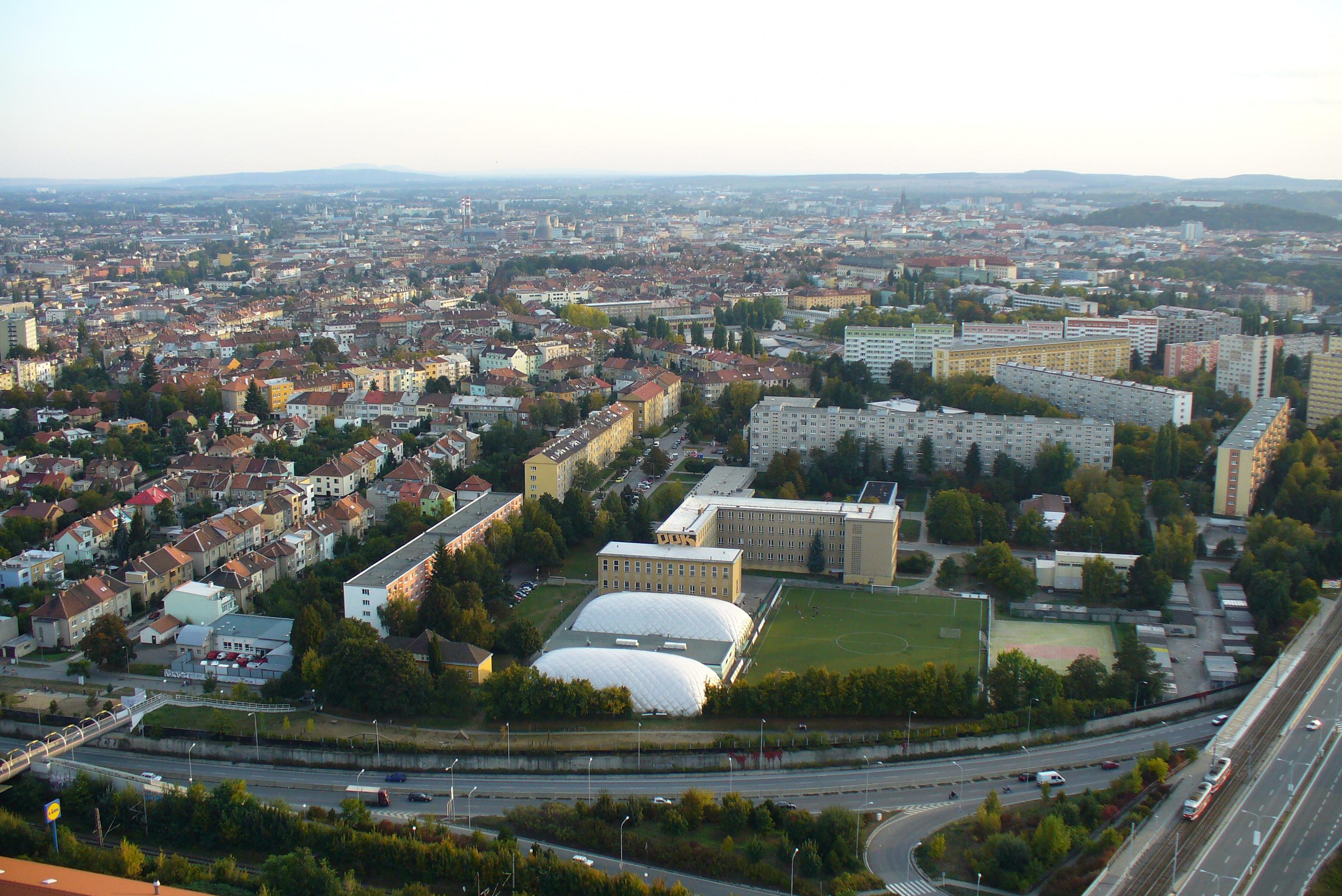 Základní škola Brno, Janouškova foto 2