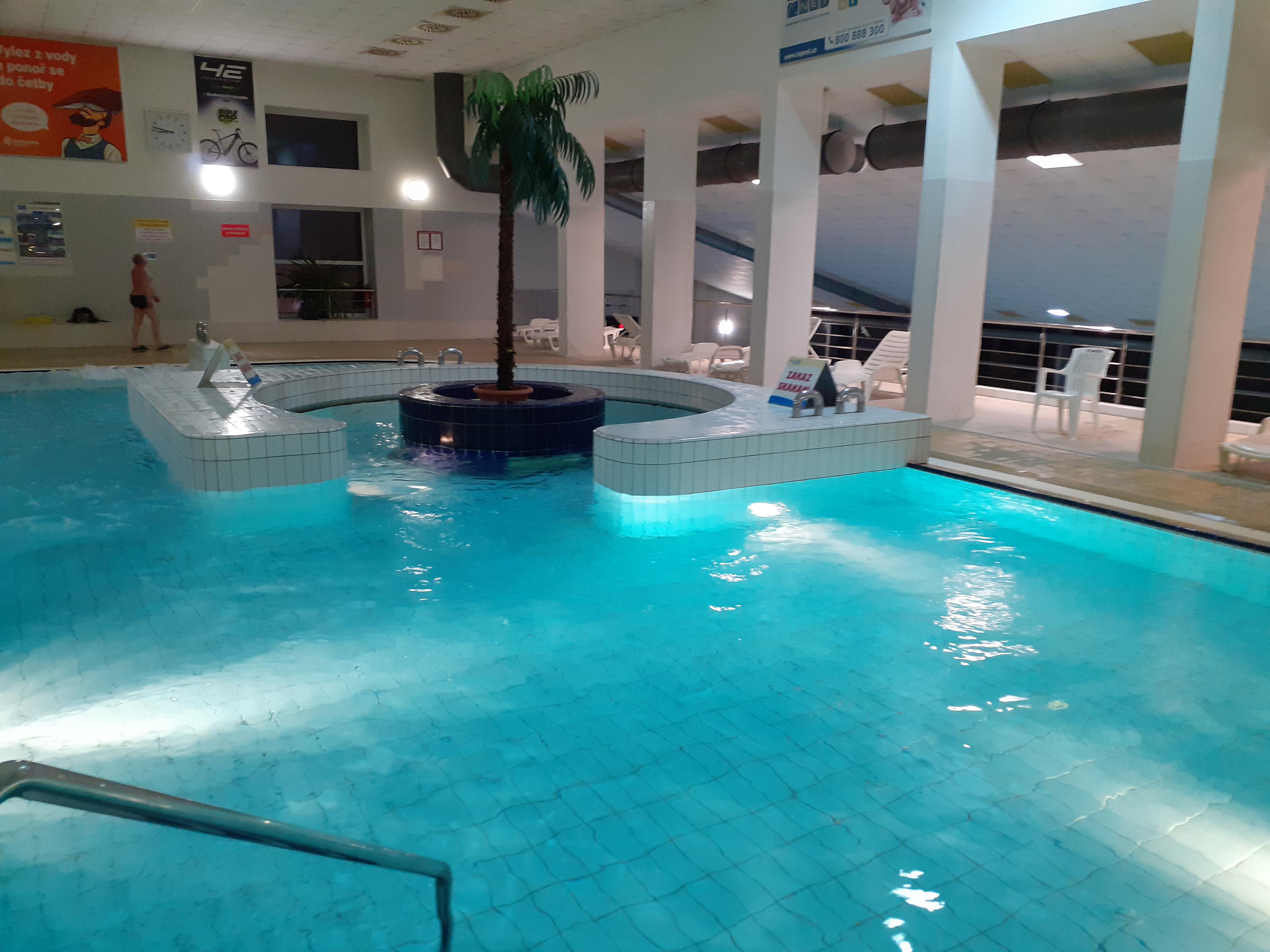 Městské lázně - Plavecký a rekreační bazén foto 2