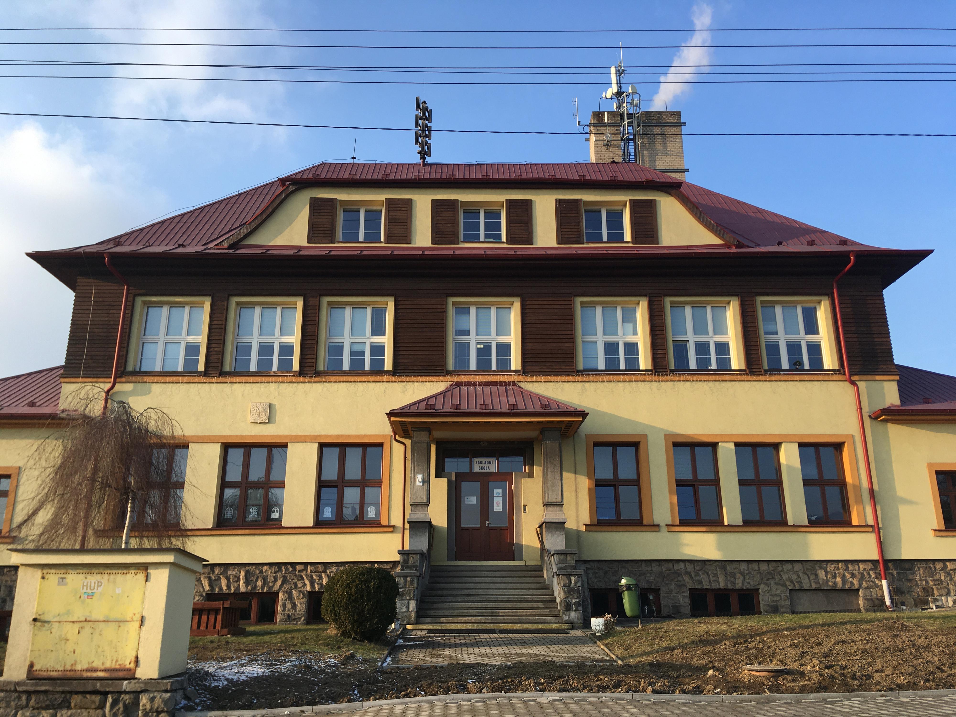 Základní škola Vendryně 236, okres Frýdek-Místek foto 3