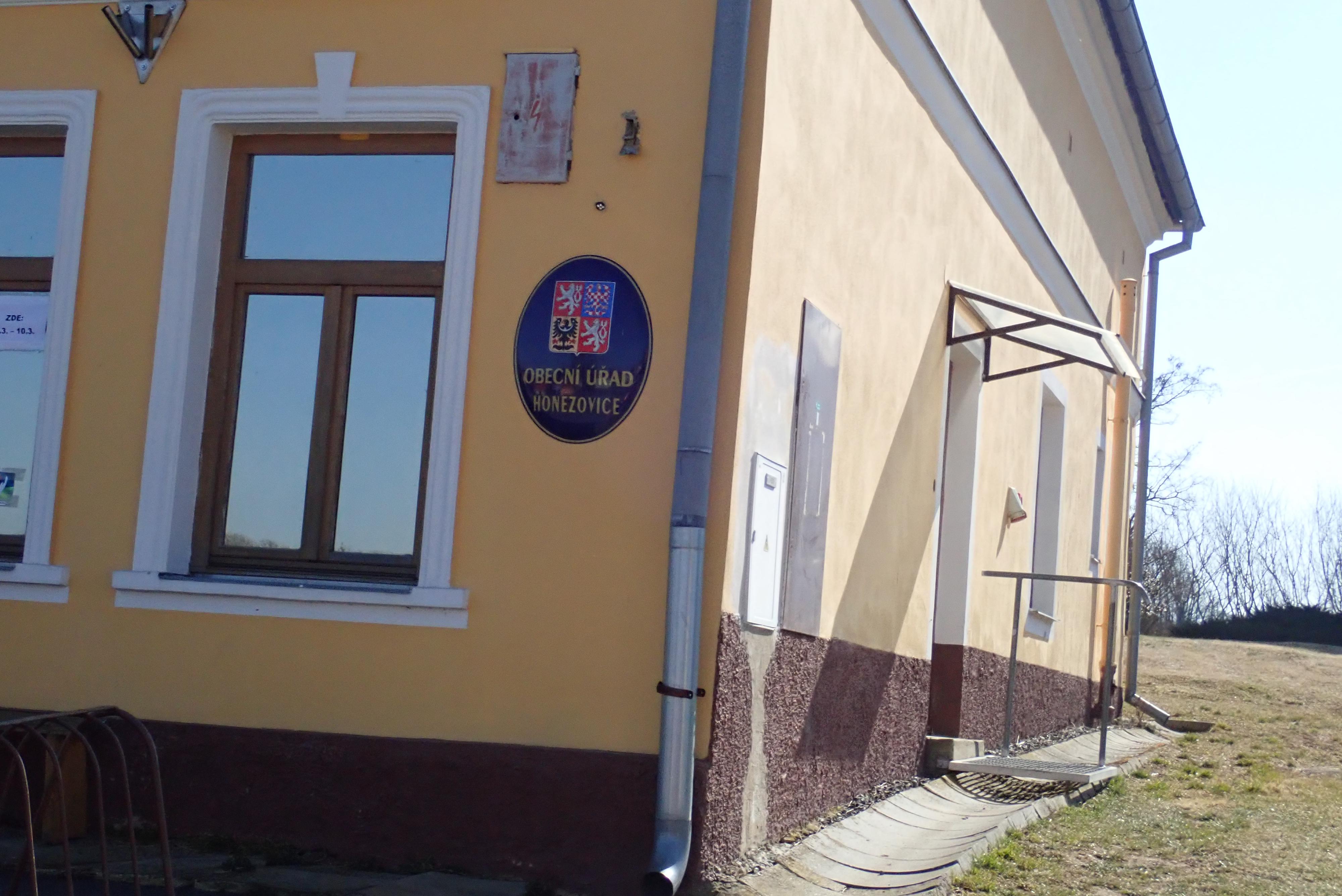 Honezovice - obecní úřad
