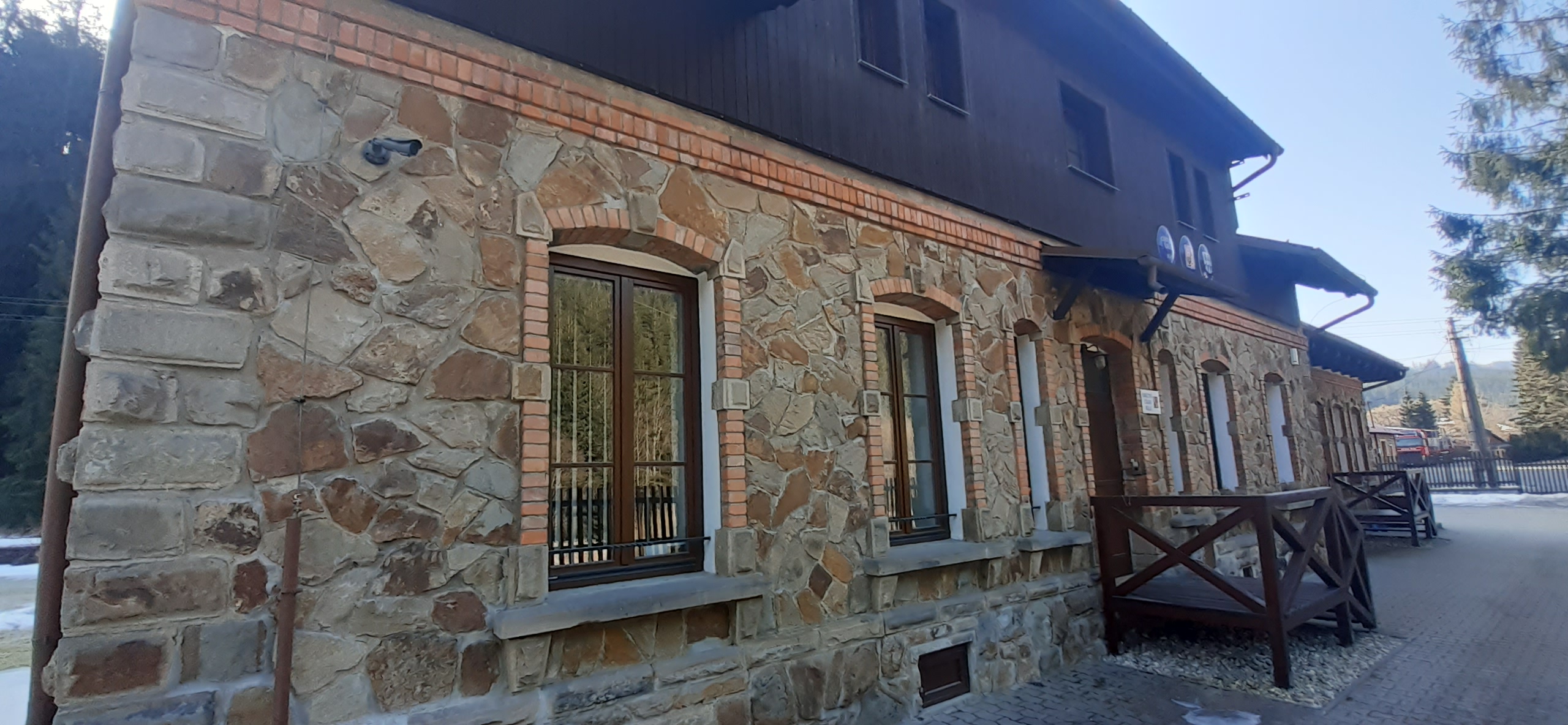 Bílá - obecní úřad foto 6