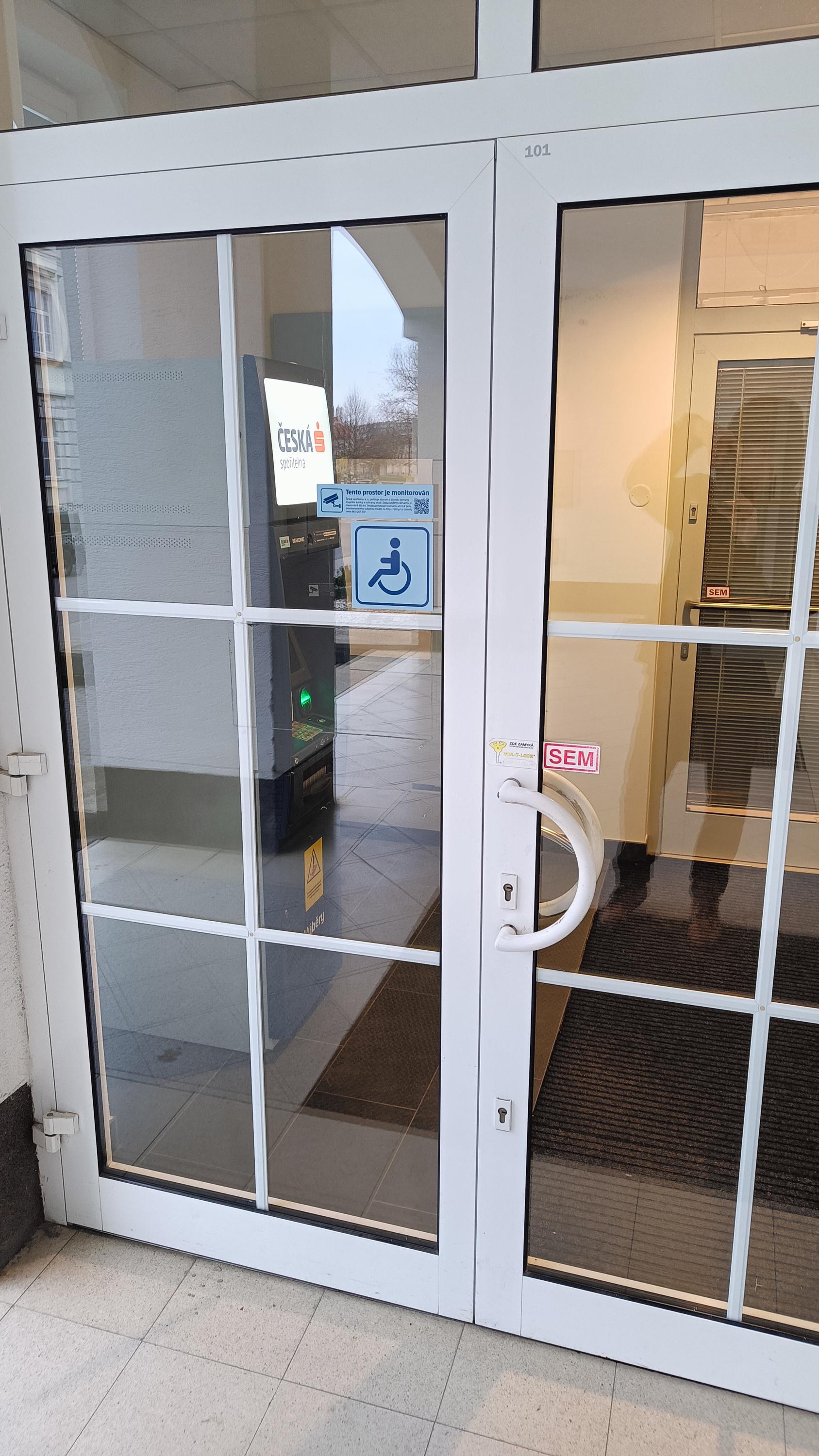 Bankomat České spořitelny foto 4