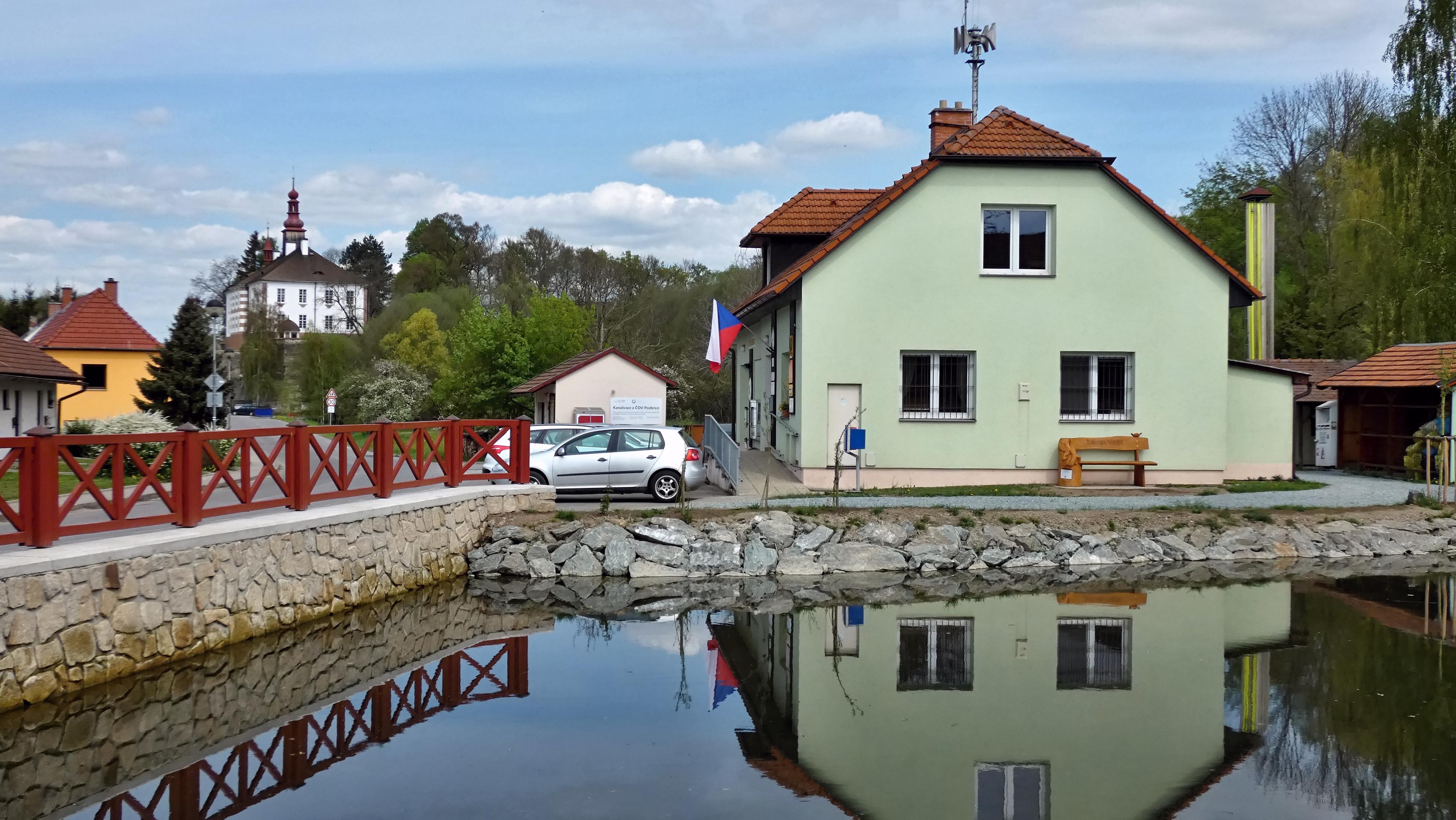 Podbřezí - obecní úřad foto 3