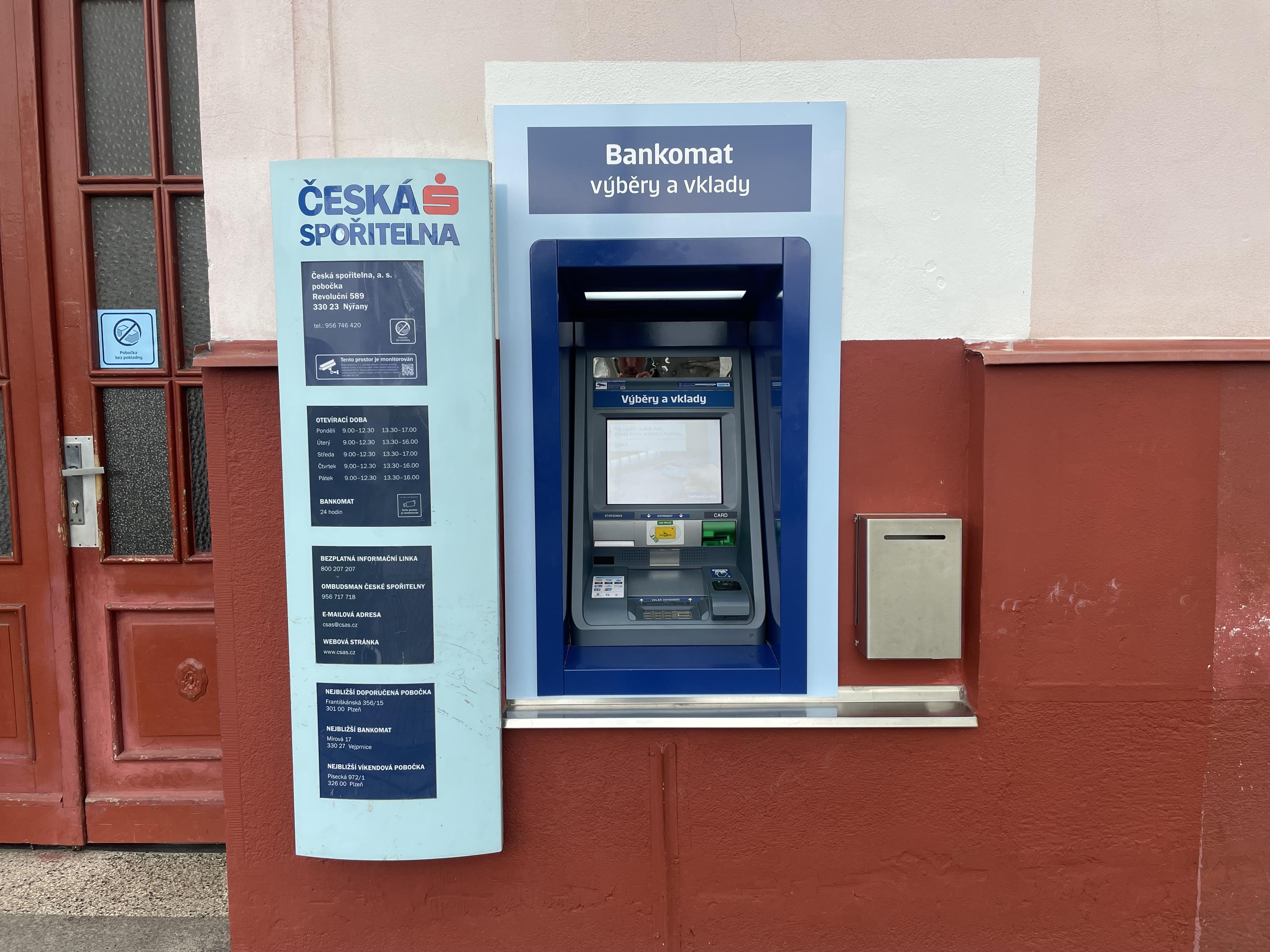 Bankomat České spořitelny foto 2