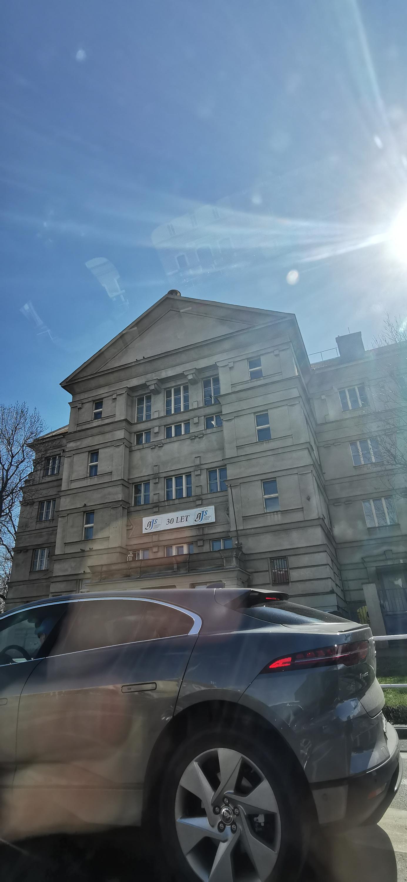 Gymnázium J. Seiferta, o.p.s. foto 2