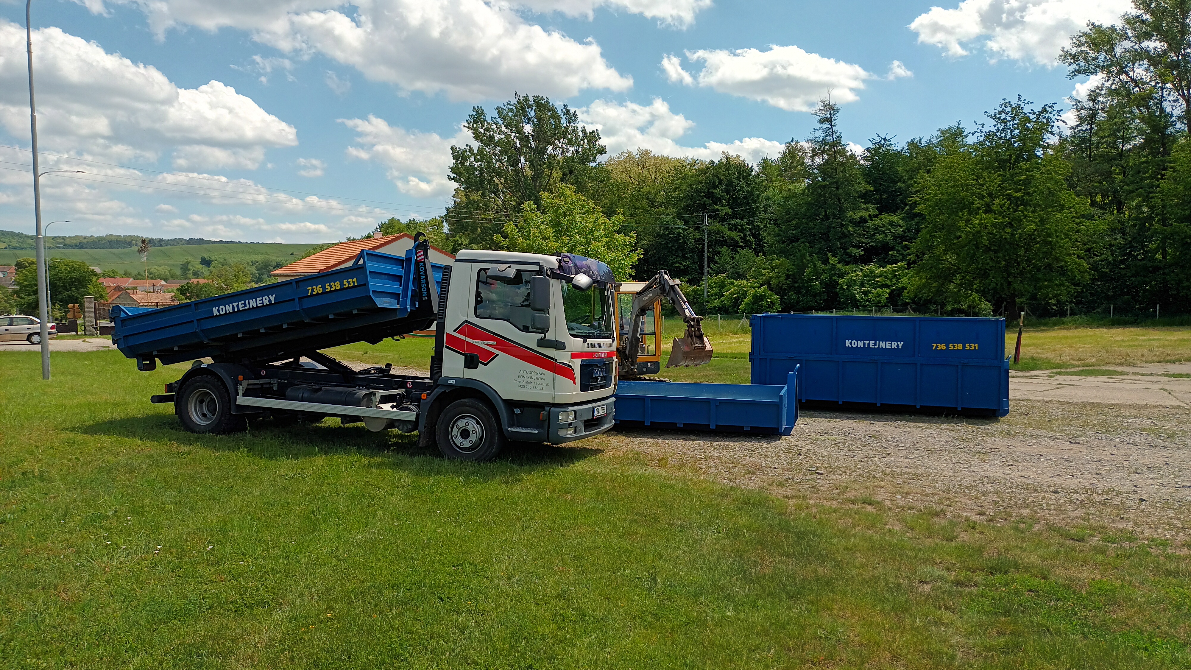 Pavel Zlatník - kontejnery a zemní práce foto 2
